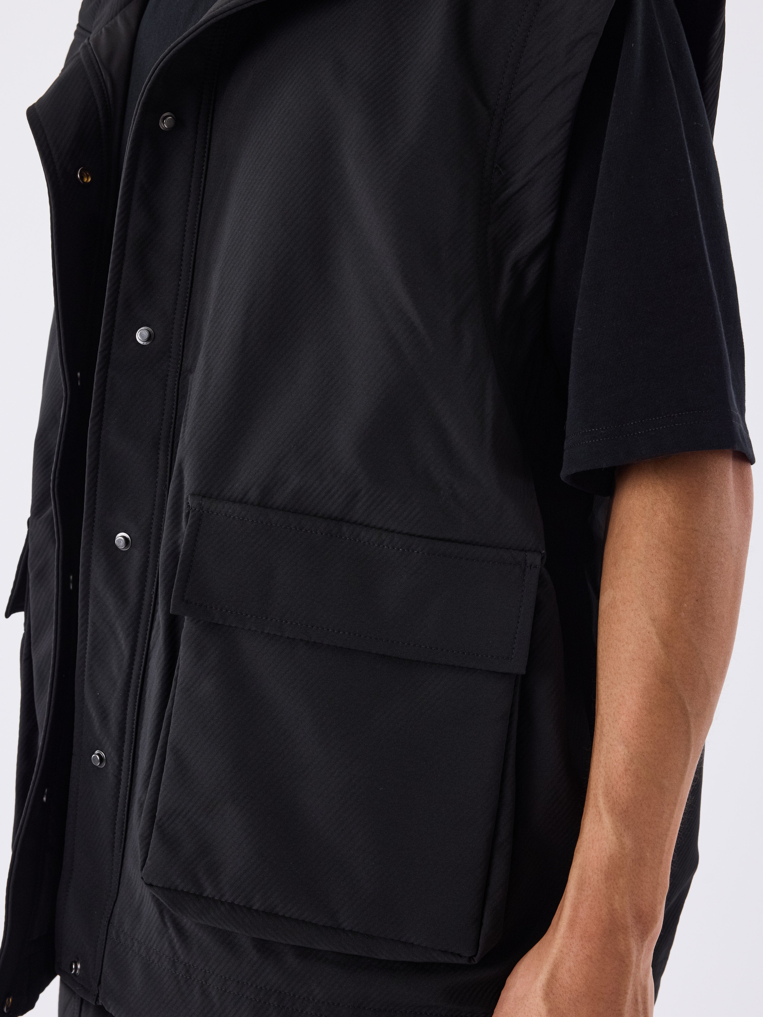 gilet-oversize-a-poches-noir