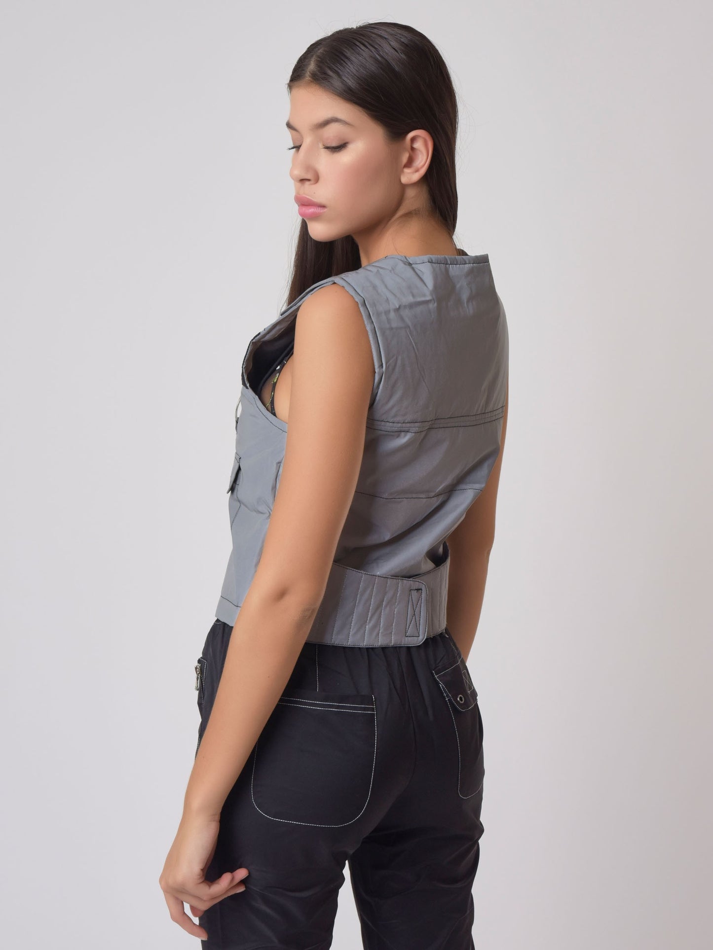 gilet-sans-manches-utility-coutures-contrastees-empiecement-mesh-f193069-reflechissant