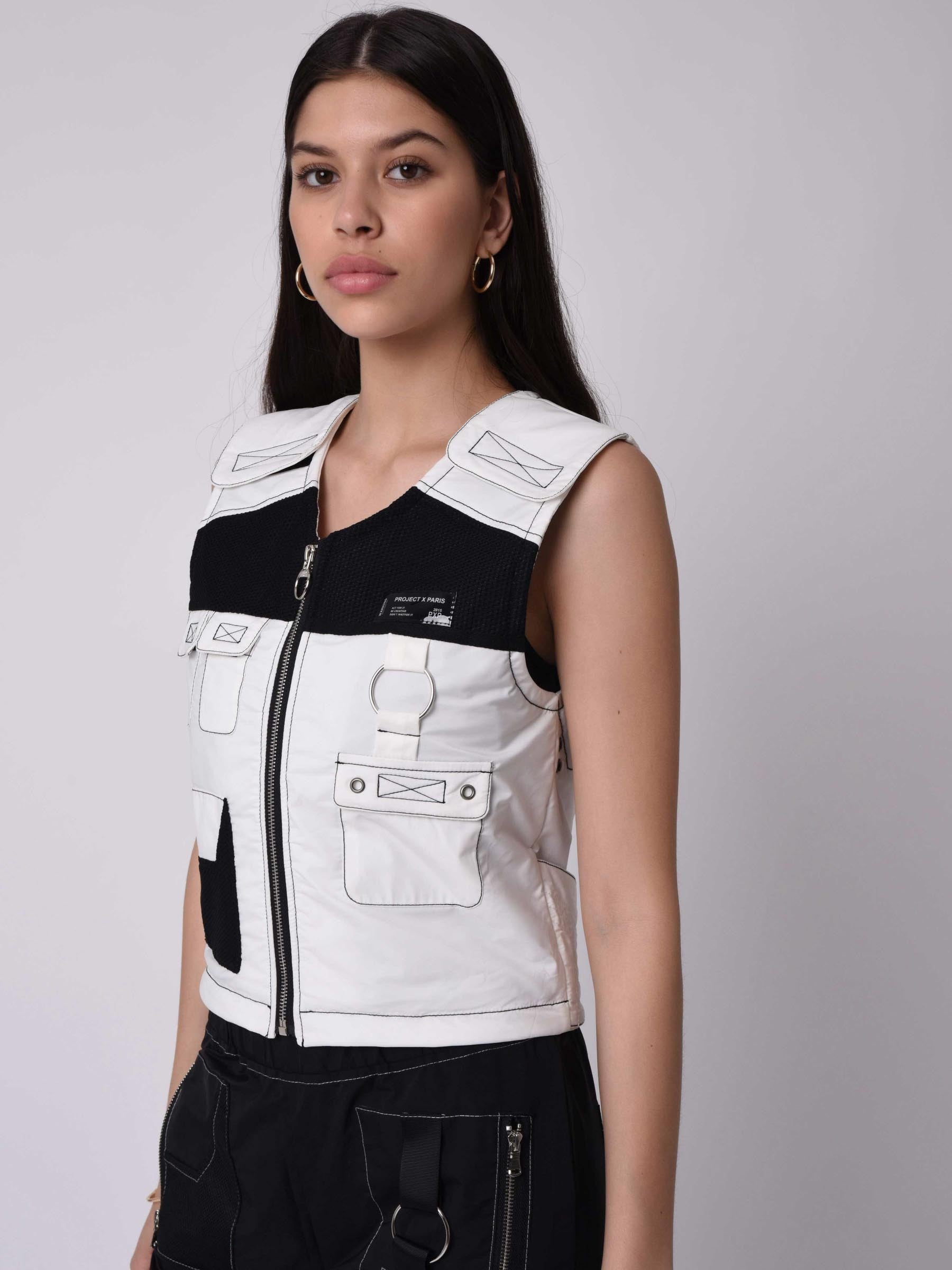 Utility mouwloos vest met contrasterende naden en mesh inzetstuk-2