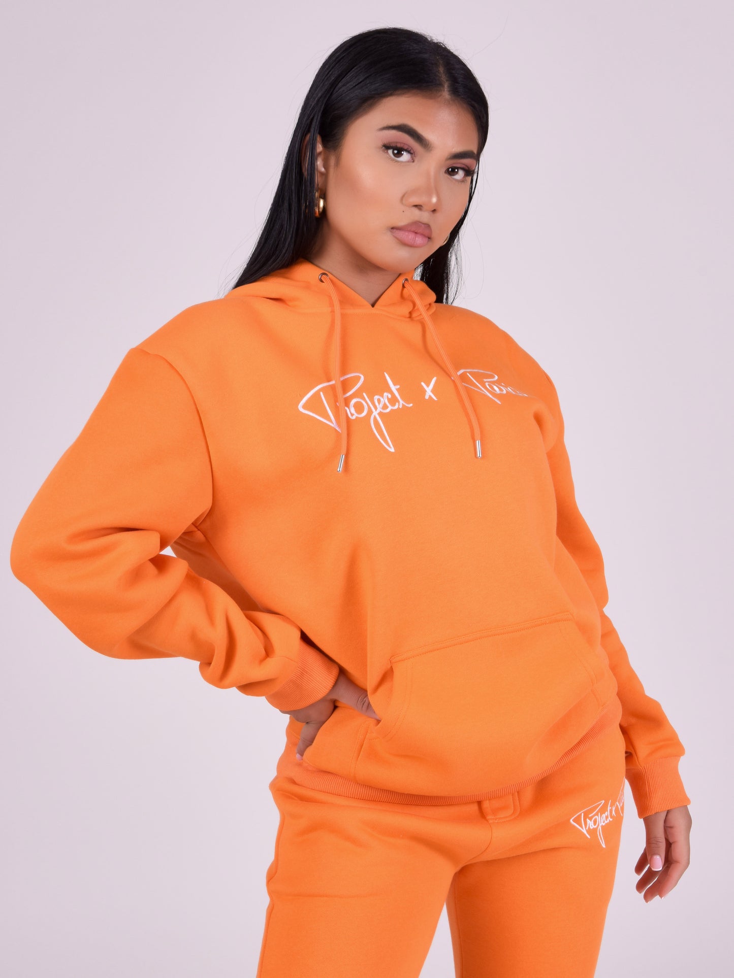 hoodie-avec-broderie-logo-homme-1920010-4205-orange-modelshot