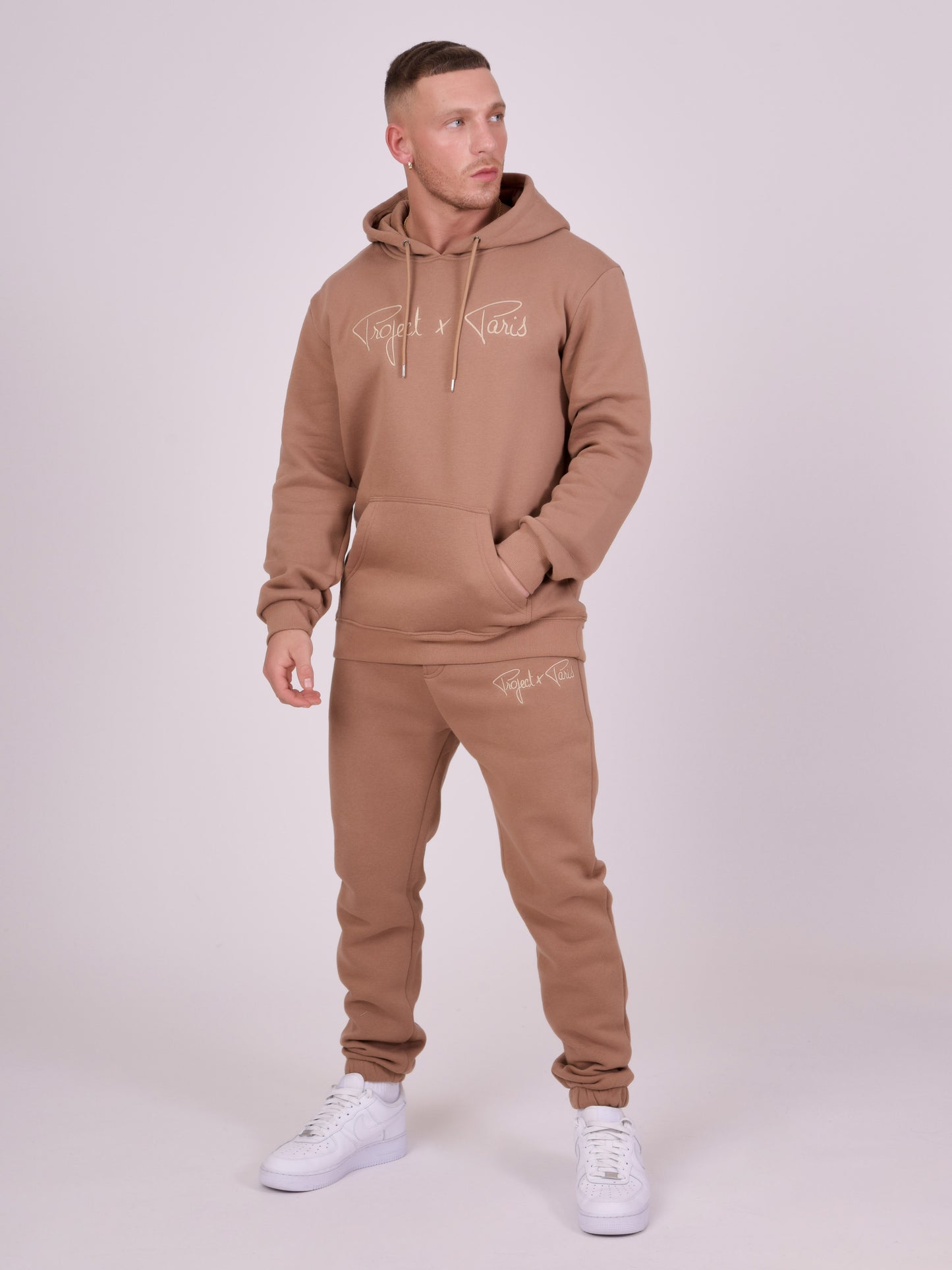 hoodie-avec-broderie-logo-homme-1920010-4205-orange-modelshot
