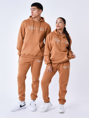 hoodie-avec-broderie-logo-homme-1920010-4205-camel-modelshot