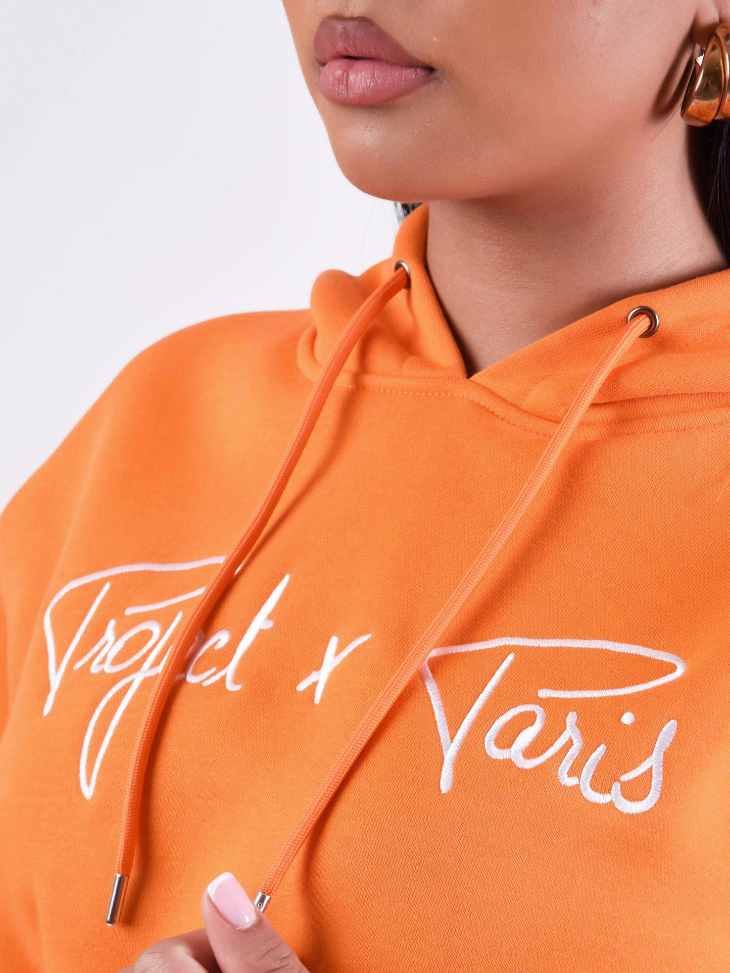 hoodie-avec-broderie-logo-homme-1920010-4205-orange-detailshot