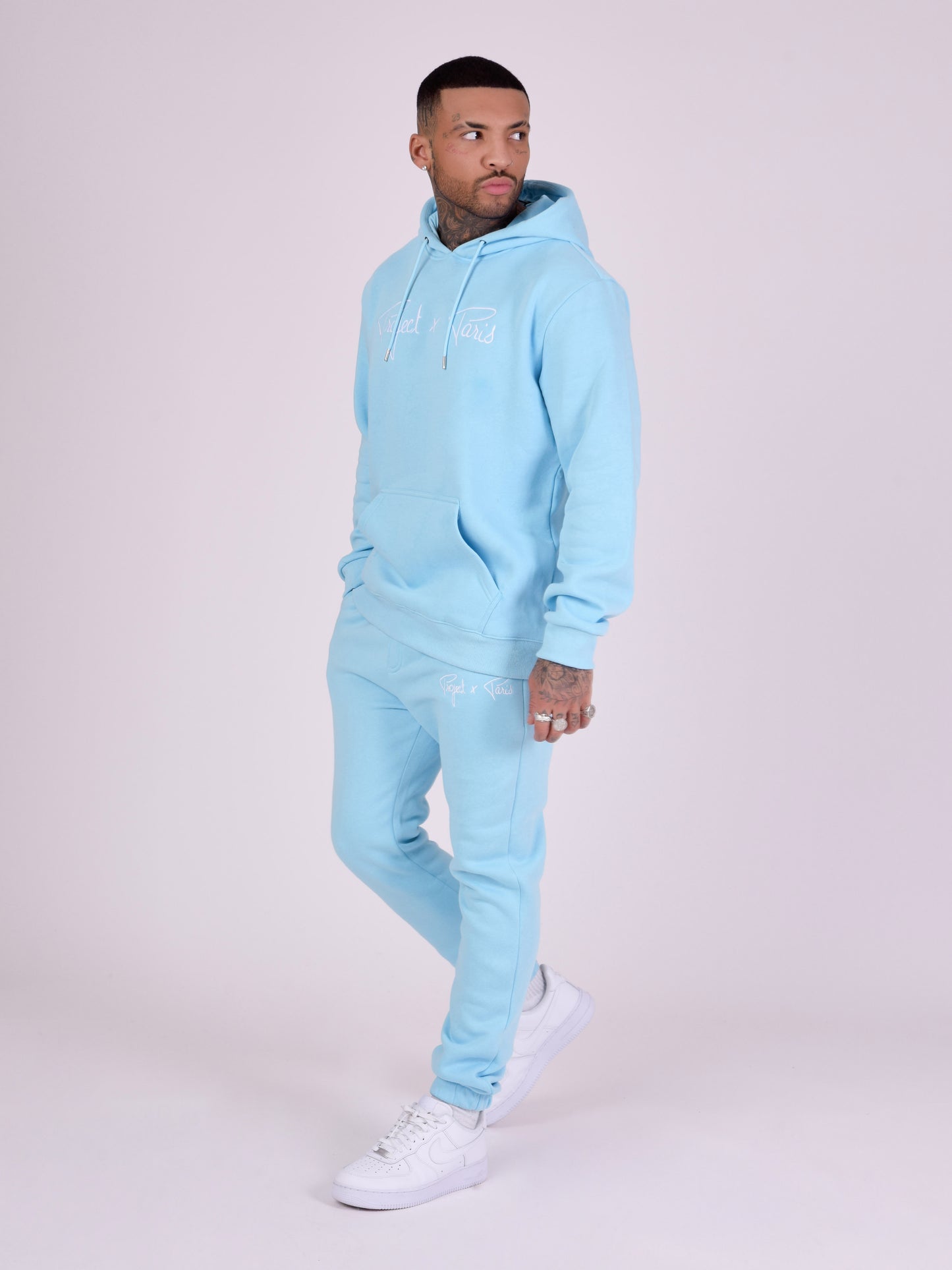 hoodie-avec-broderie-logo-homme-1920010-4205-orange-modelshot