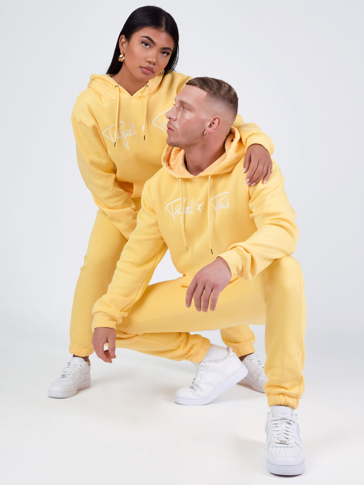 hoodie-avec-broderie-logo-homme-1920010-4205-jaune