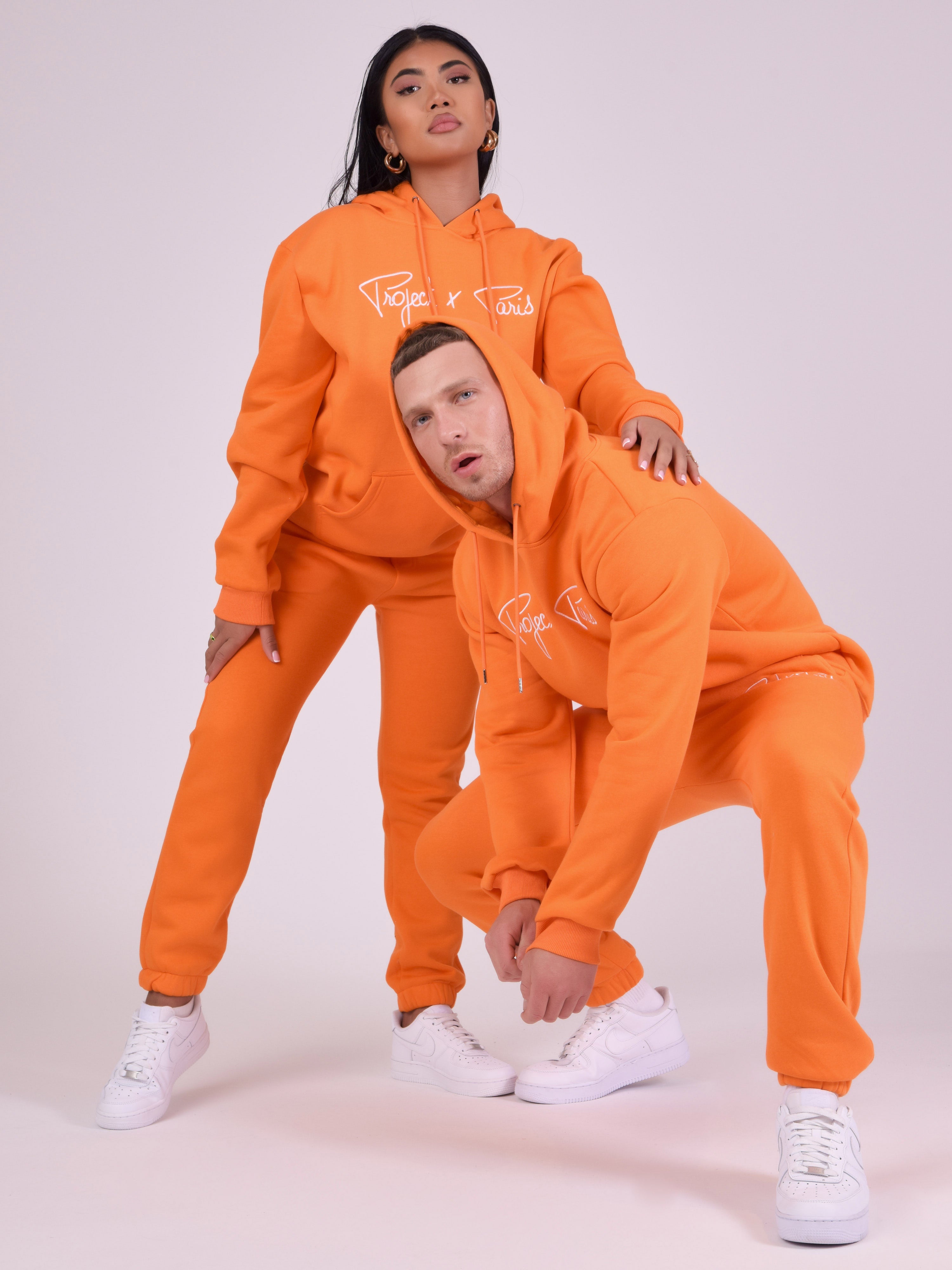 hoodie-avec-broderie-logo-homme-1920010-4205-orange-modelshot
