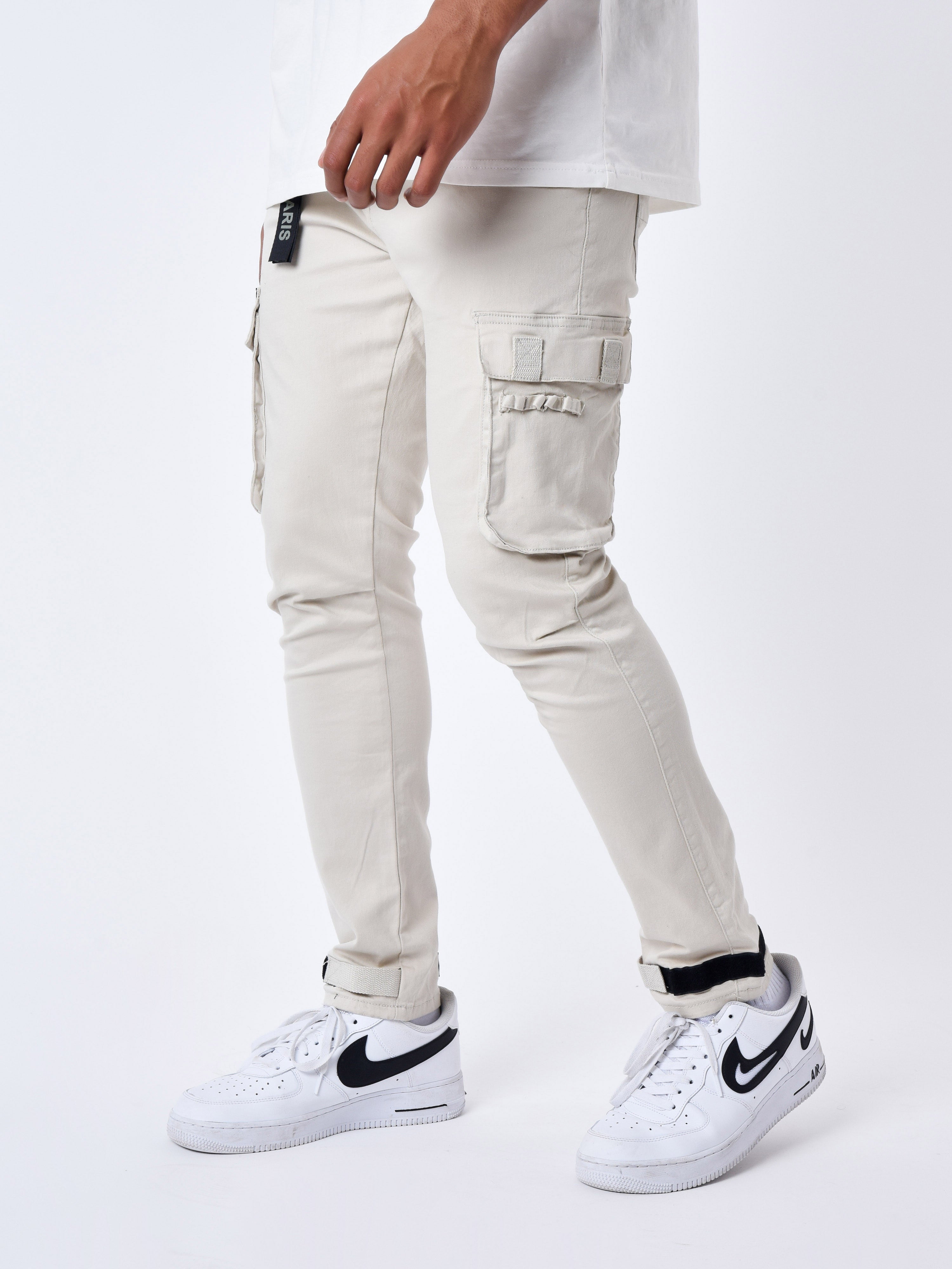 jean-cargo-poches-et-sangle-de-resserrement-en-bas-greige