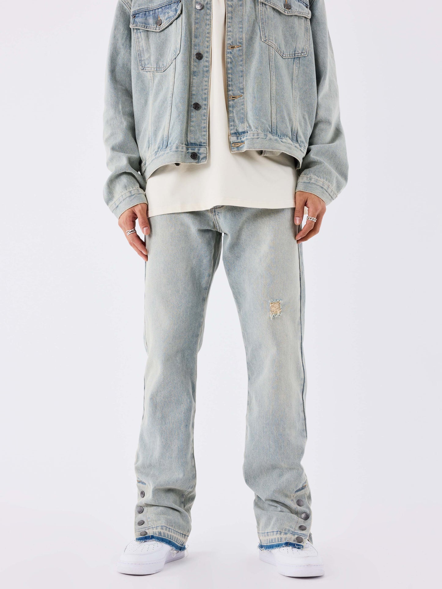 jean-large-d-ensemble-bleu-modelshot