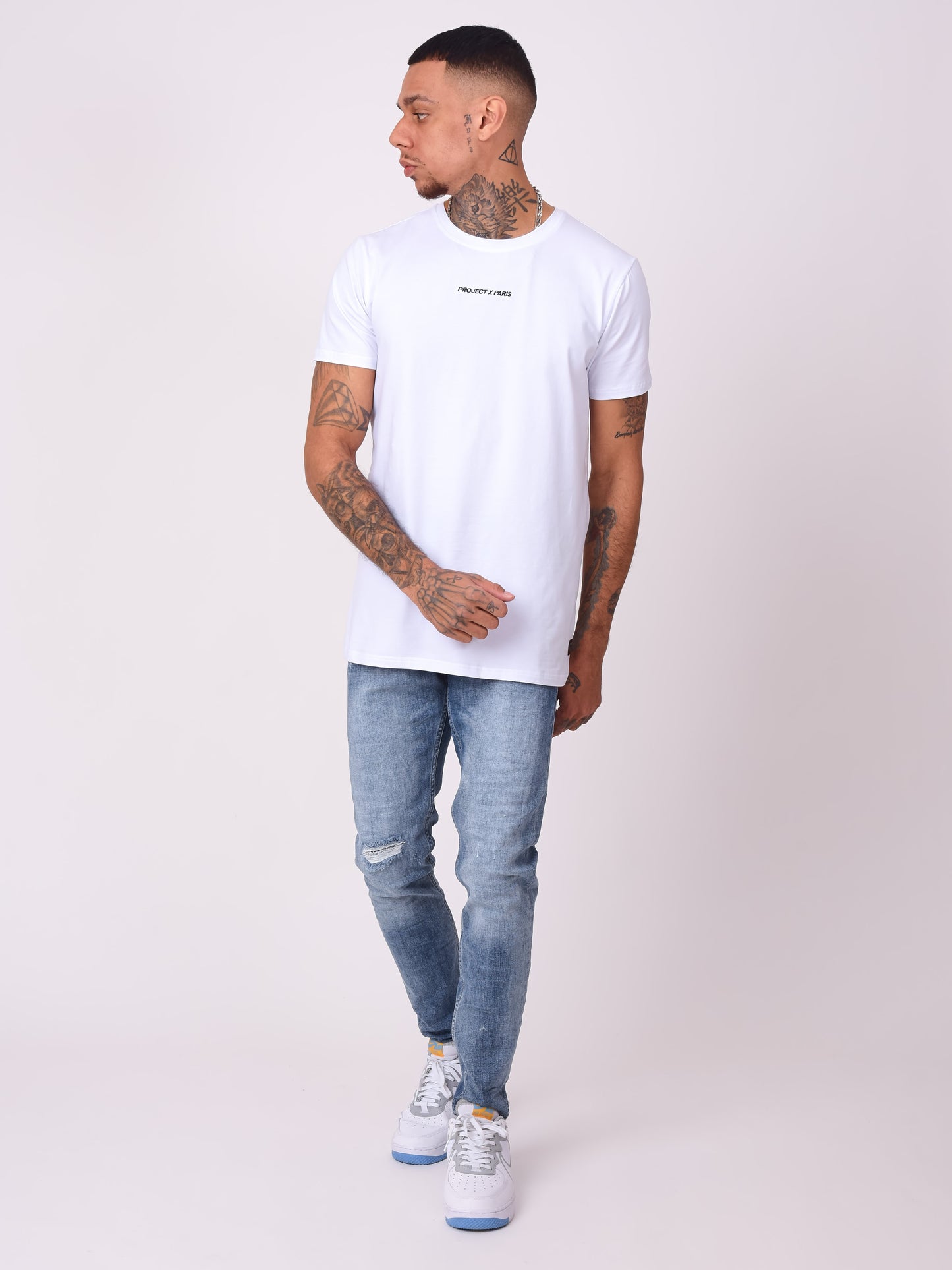 jean-slim-bleu-delave-avec-trou-bleu