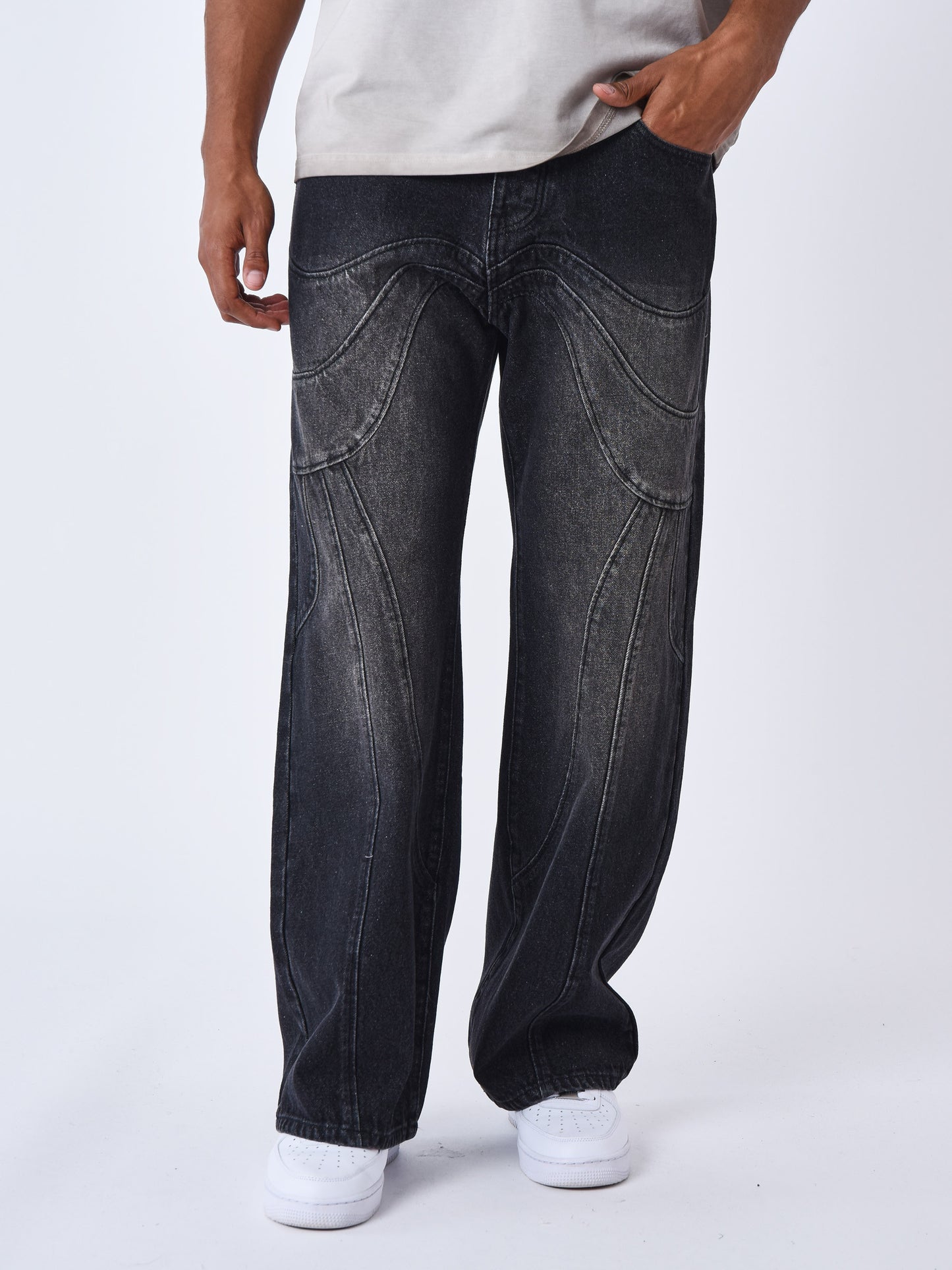 jeans-a-decoupes-organique-noir