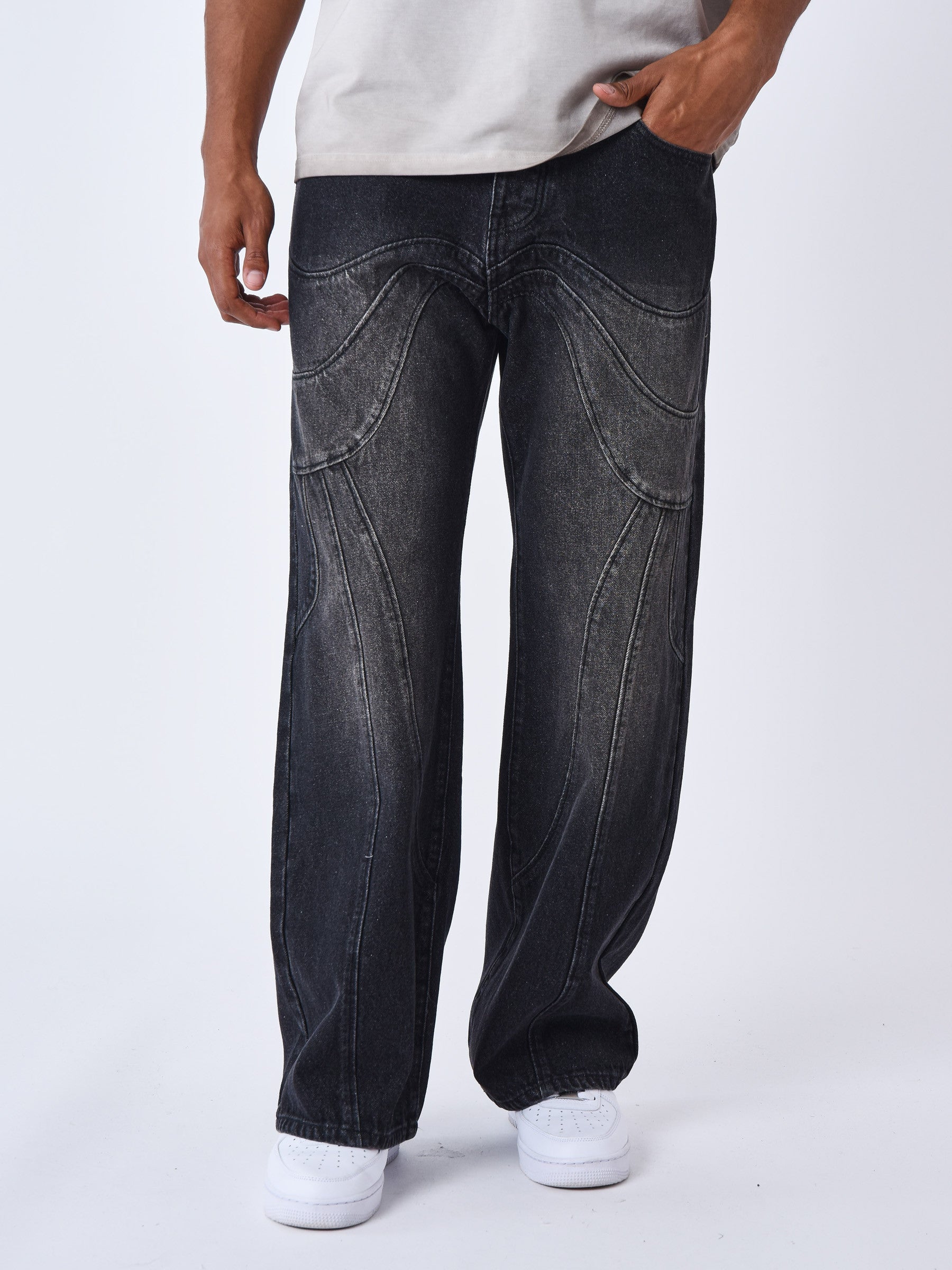 jeans-a-decoupes-organique-noir