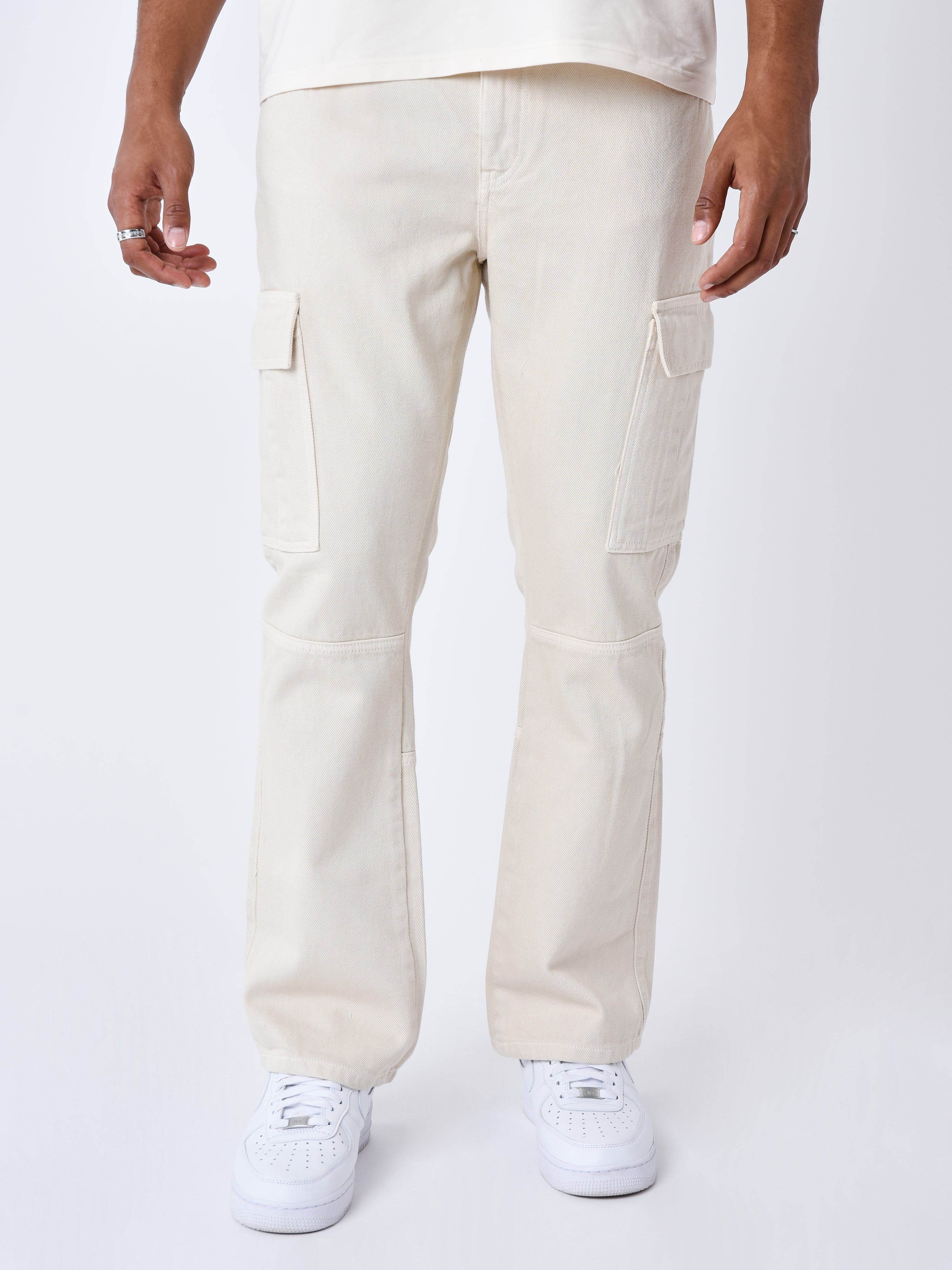 jeans-flare-a-decoupes-ivoire