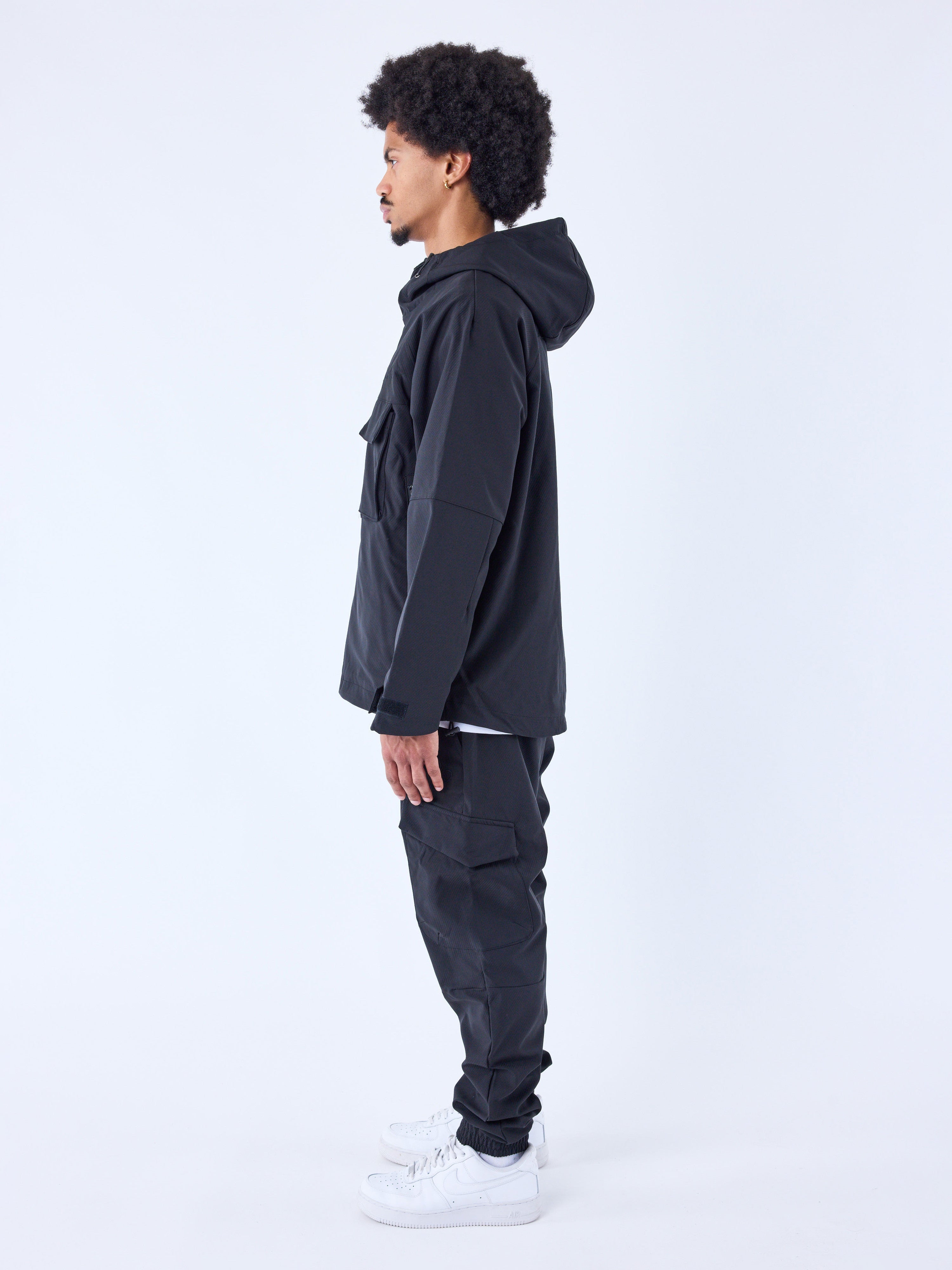 pantalon-cargo-cotele-a-poches-noir