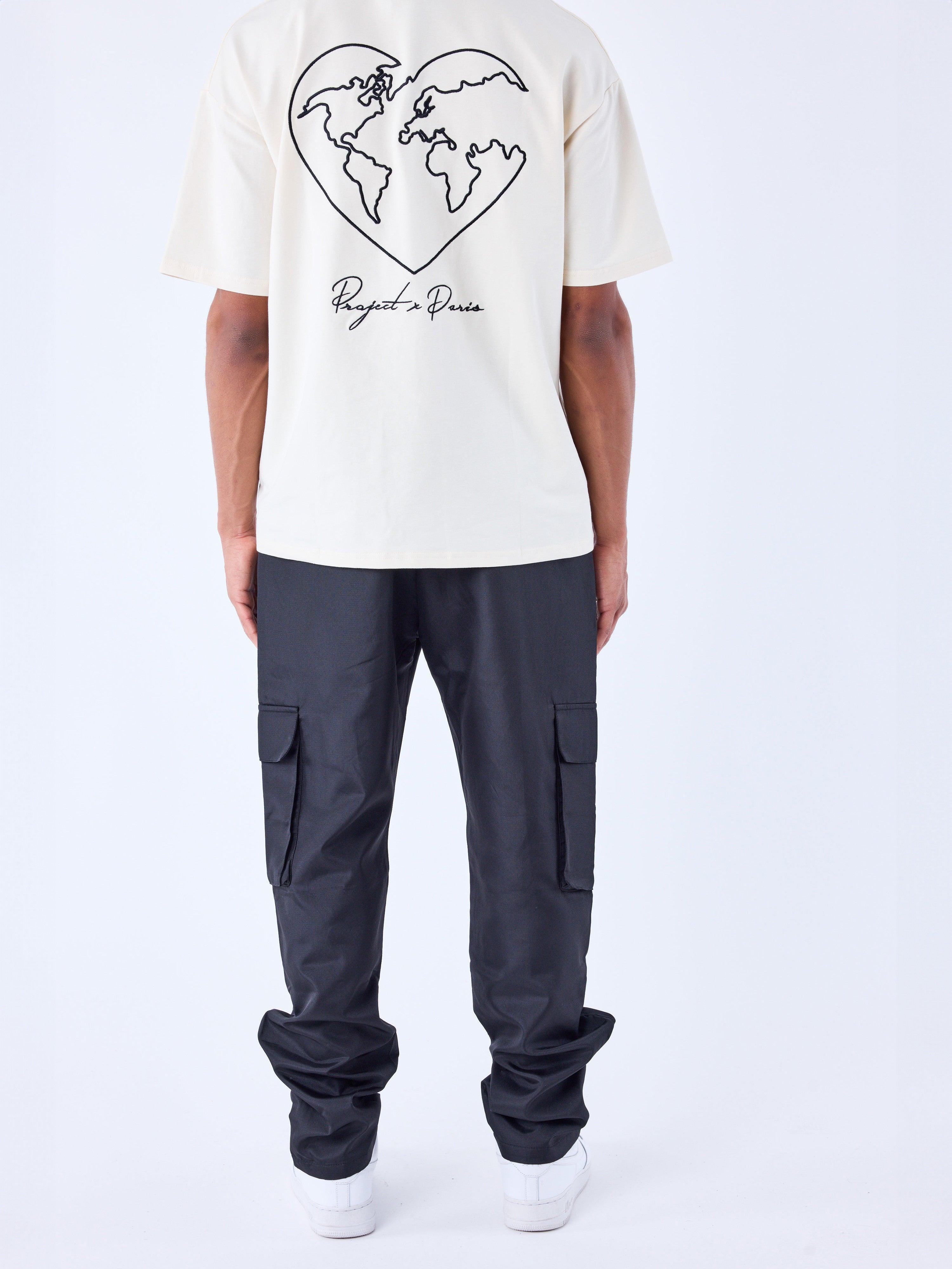 pantalon-cargo-en-matiere-technique-noir