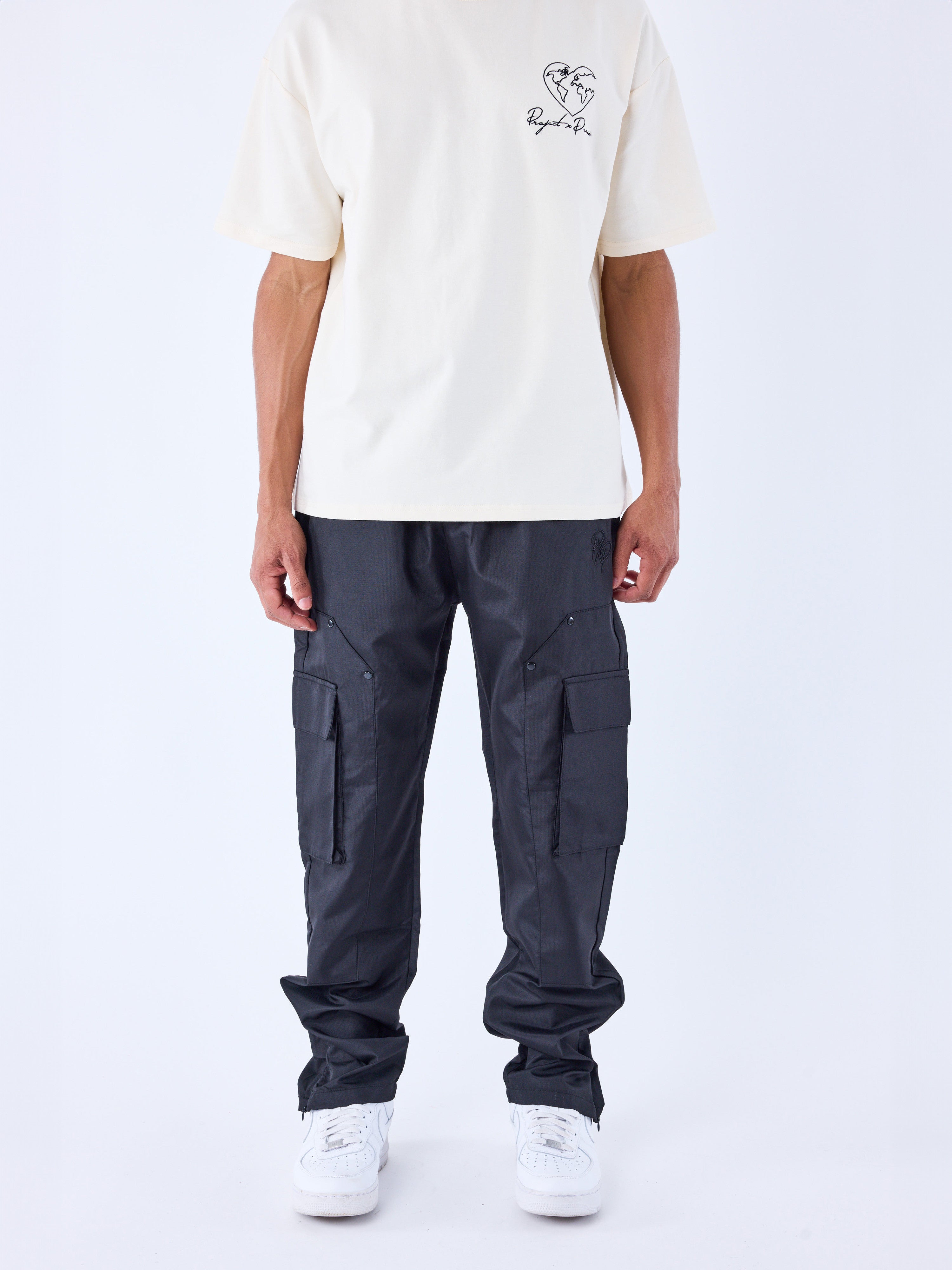 Pantalone cargo in materiale tecnico-2