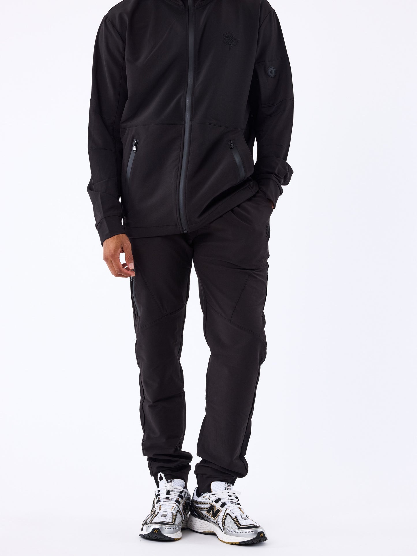 pantalon-cargo-technique-noir