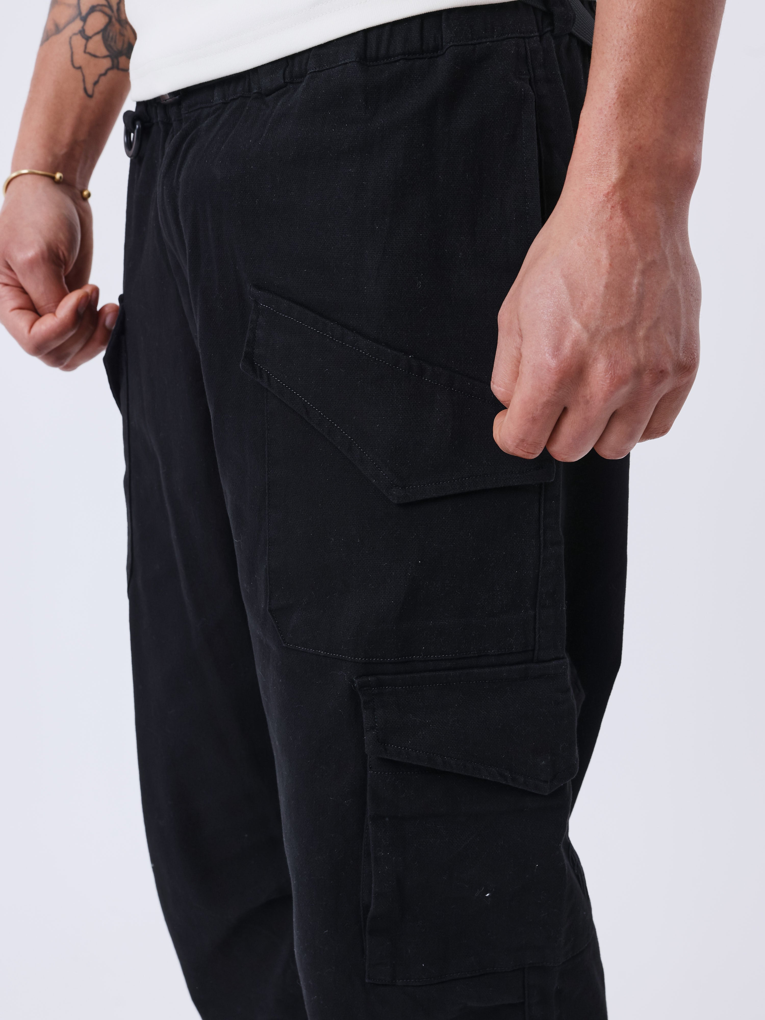 pantalon-cargo-technique-5365-noir-detailshot