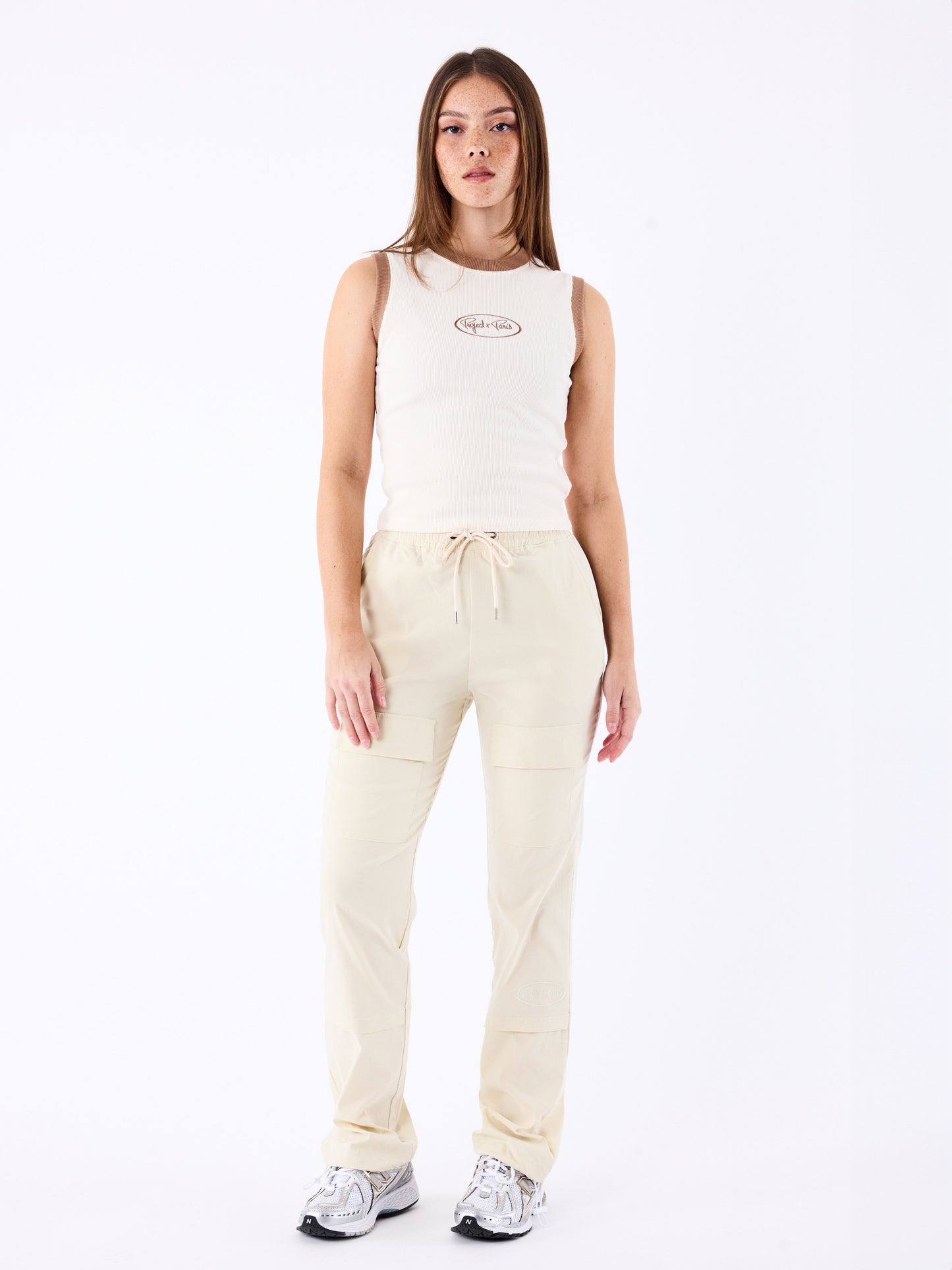 pantalon-ceinture-bande-elastiquee-logotee-craie