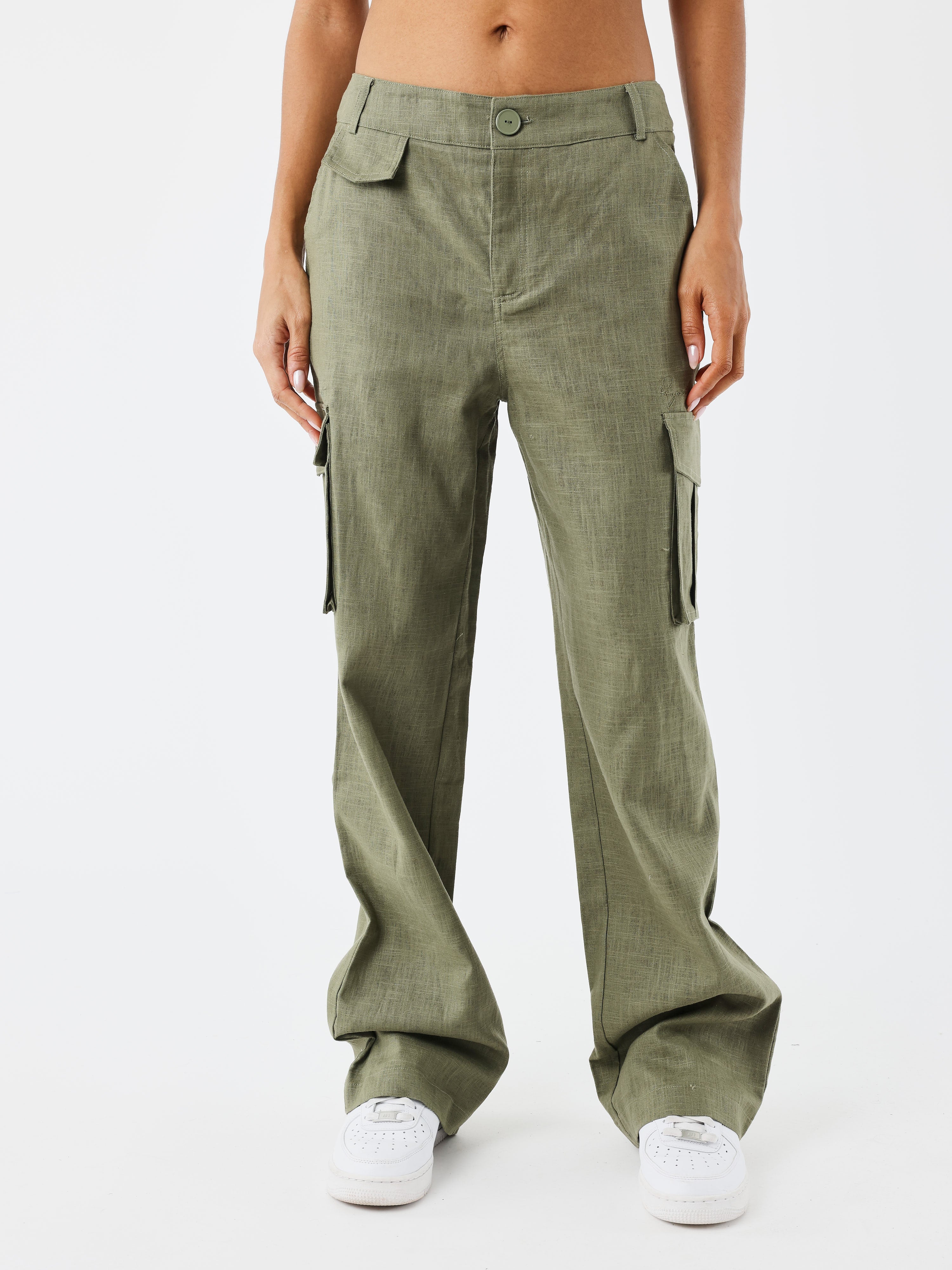 pantalon-coastal-olive-fonce-modelshot