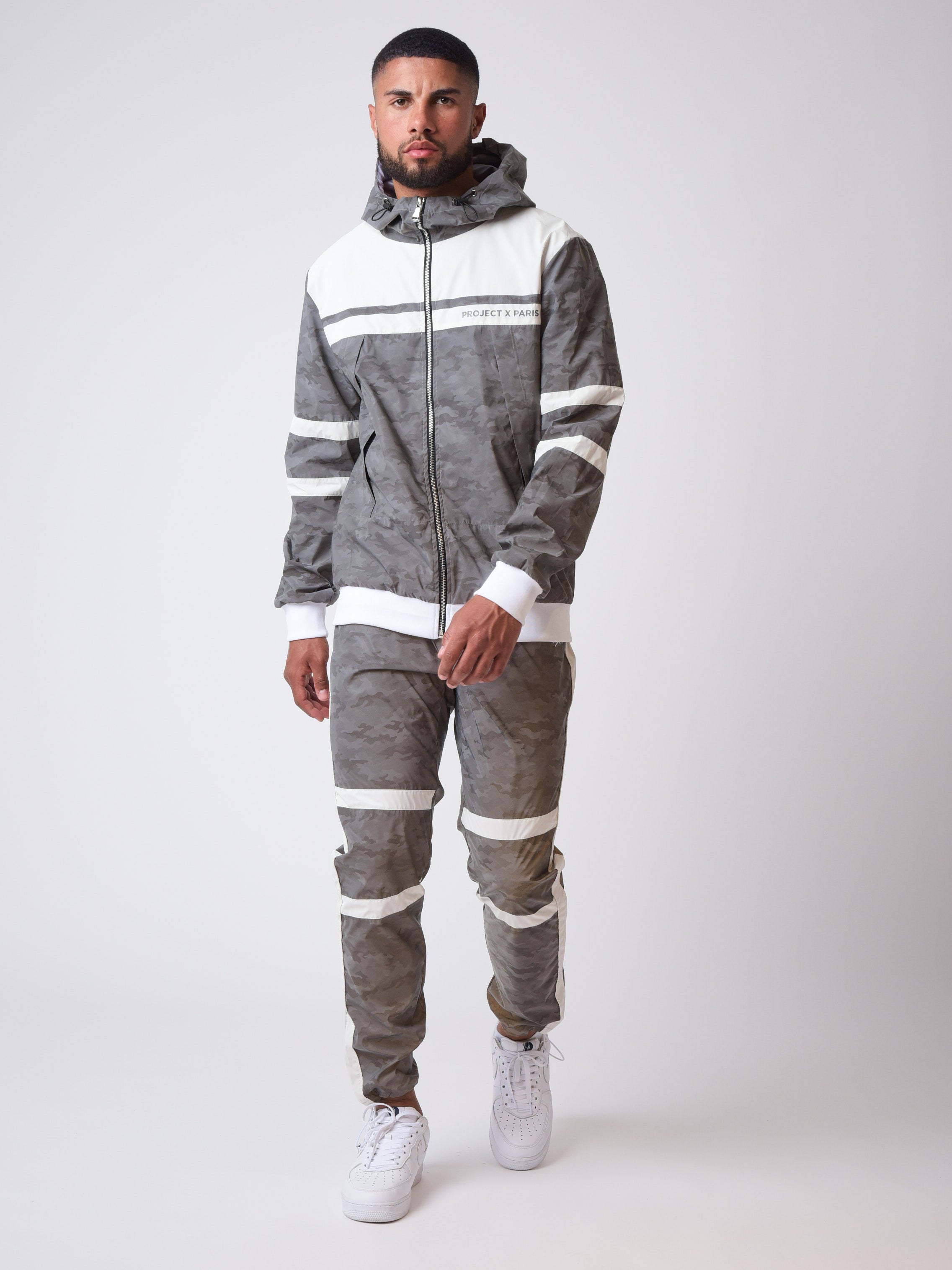 pantalon-de-jogging-bi-matiere-reflechissante-motif-camouflage-2040091-blanc