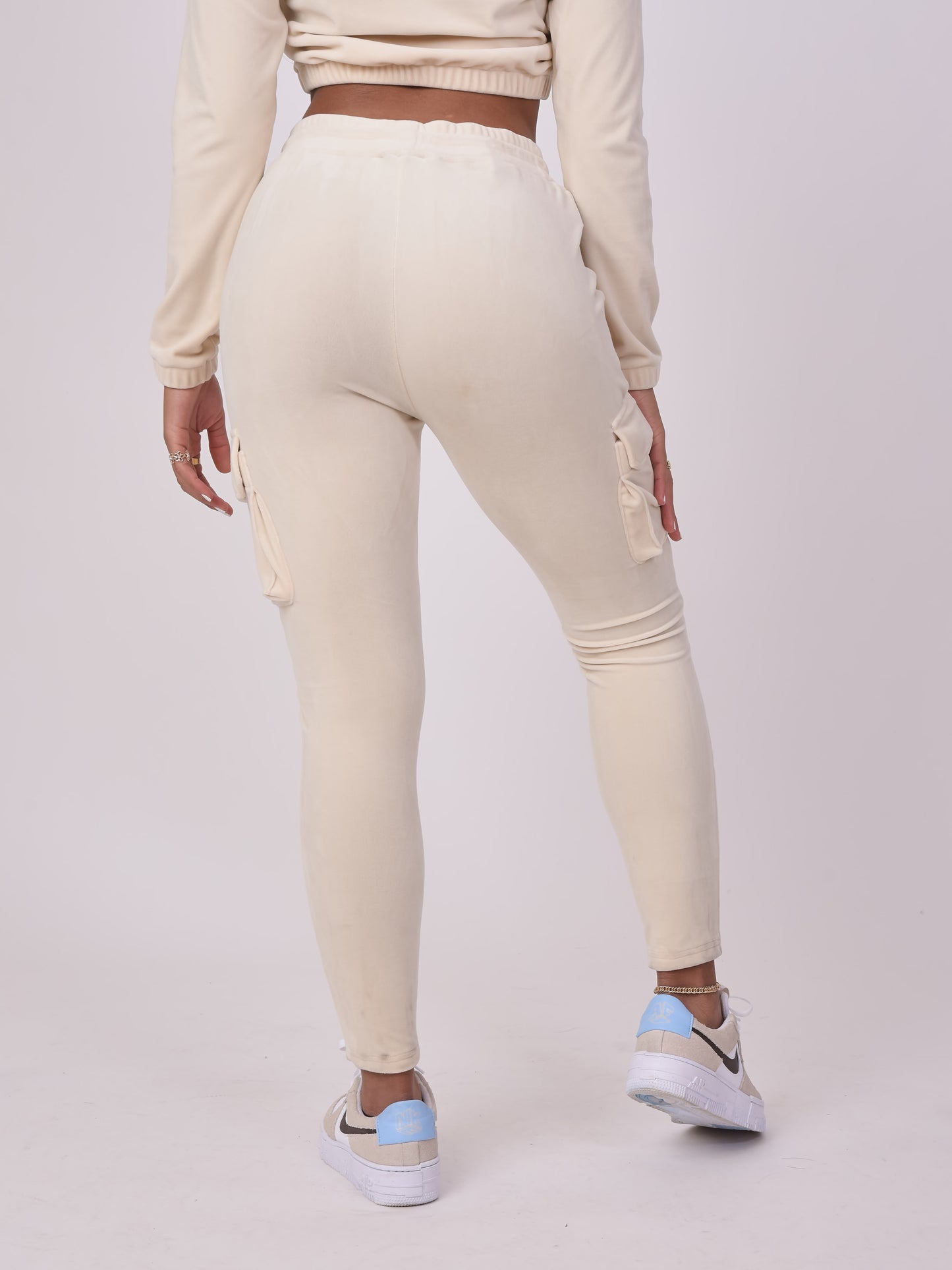 pantalon-de-jogging-en-velours-femme-project-x-paris-f194045-ivoire