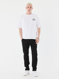 pantalon-droit-noir-modelshot