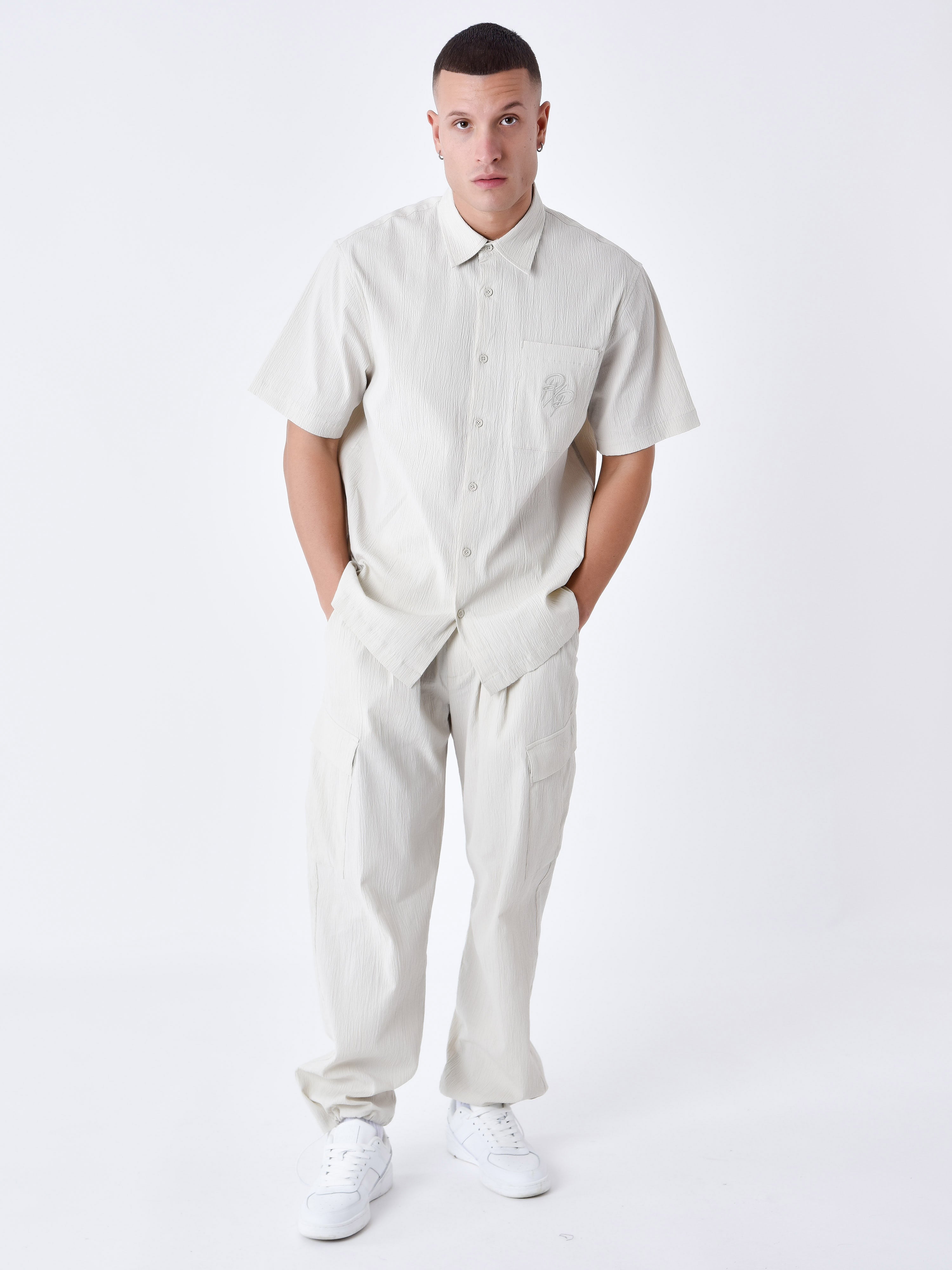 Pantaloni effetto stropicciato con tasche-1