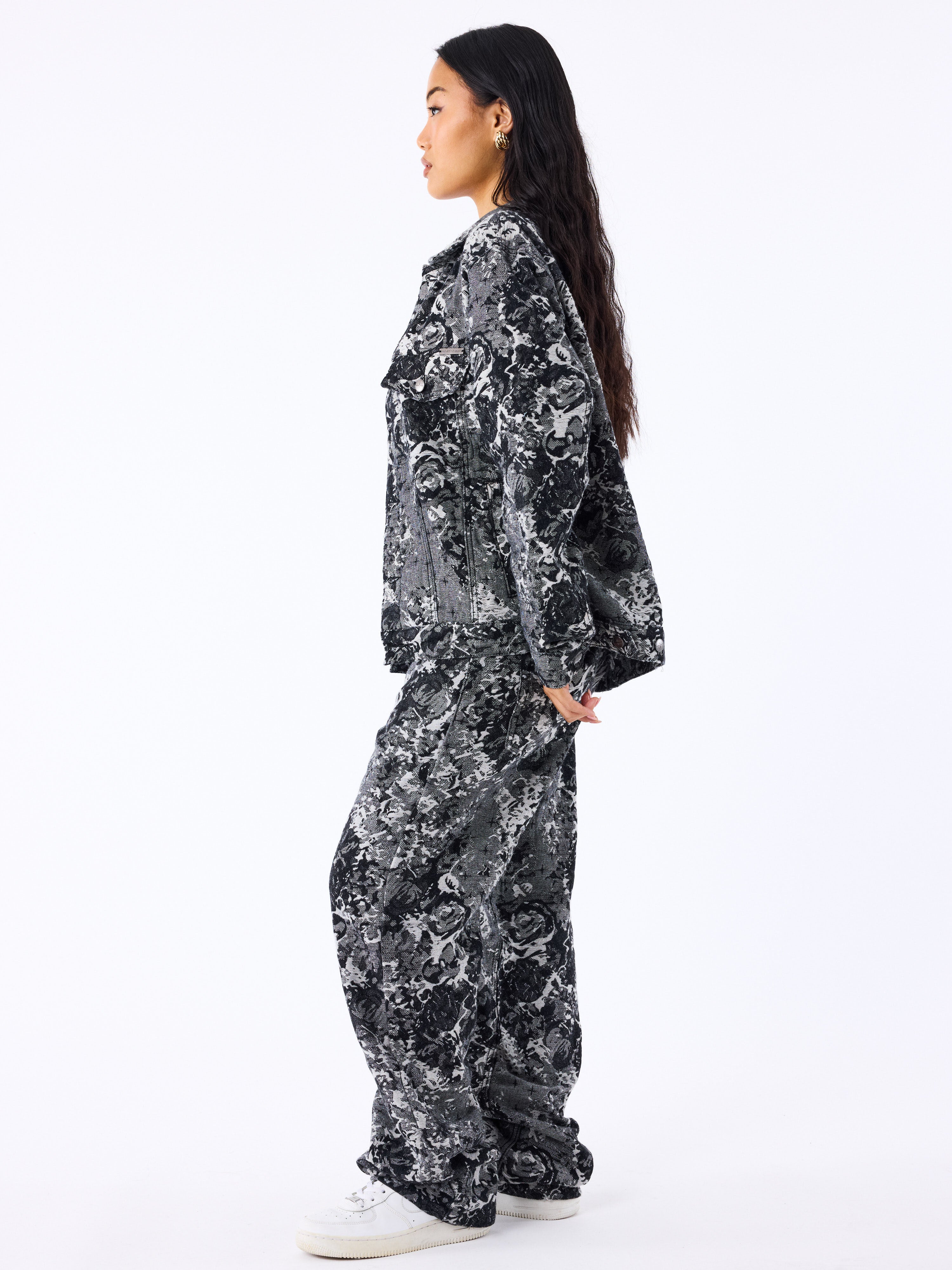 Abstract pattern denim pants-5