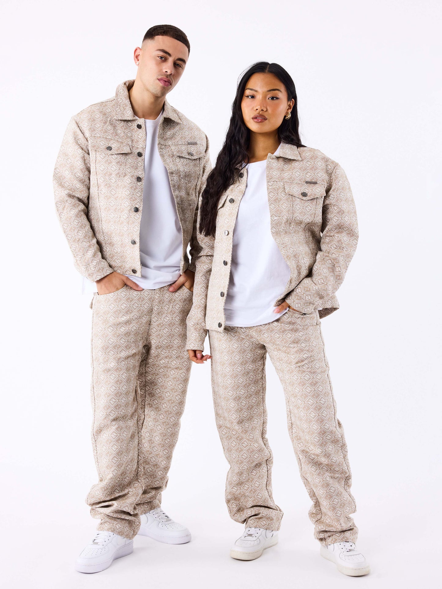 pantalon-en-toile-a-motif-geometrique-taupe