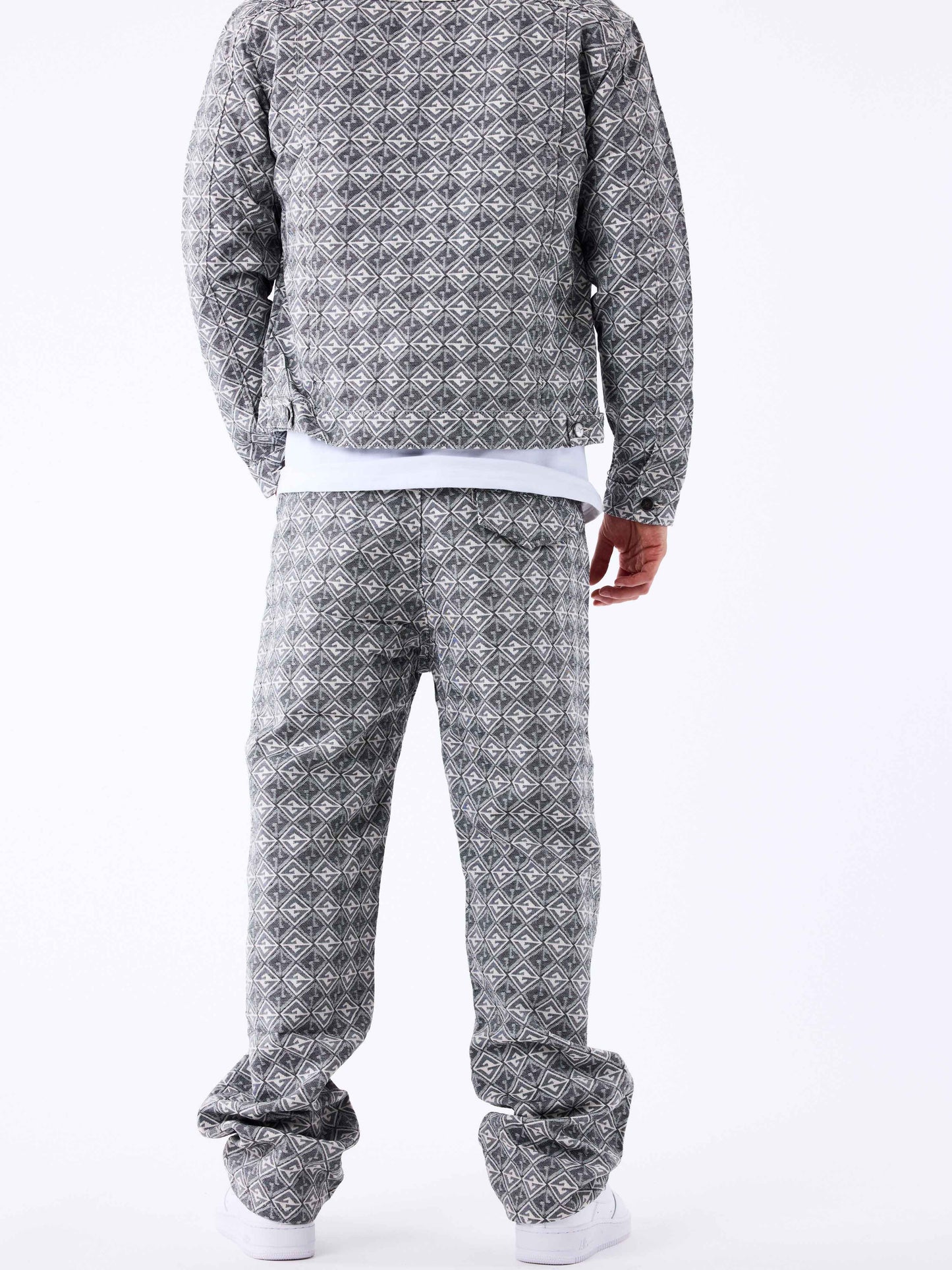 pantalon-en-toile-a-motif-geometrique-noir