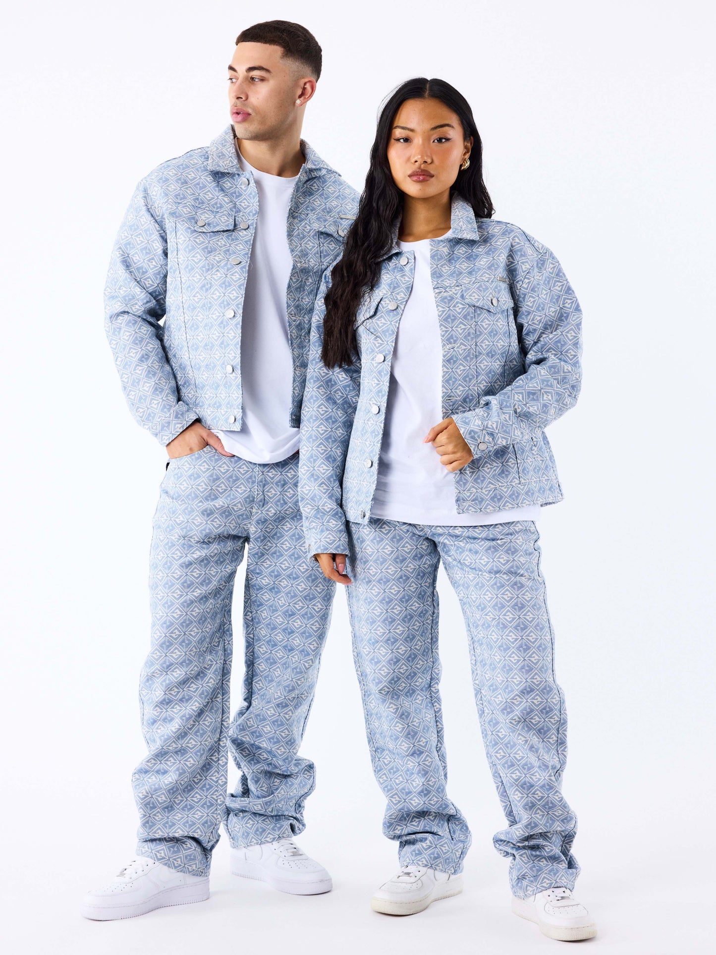 pantalon-en-toile-a-motif-geometrique-bleu