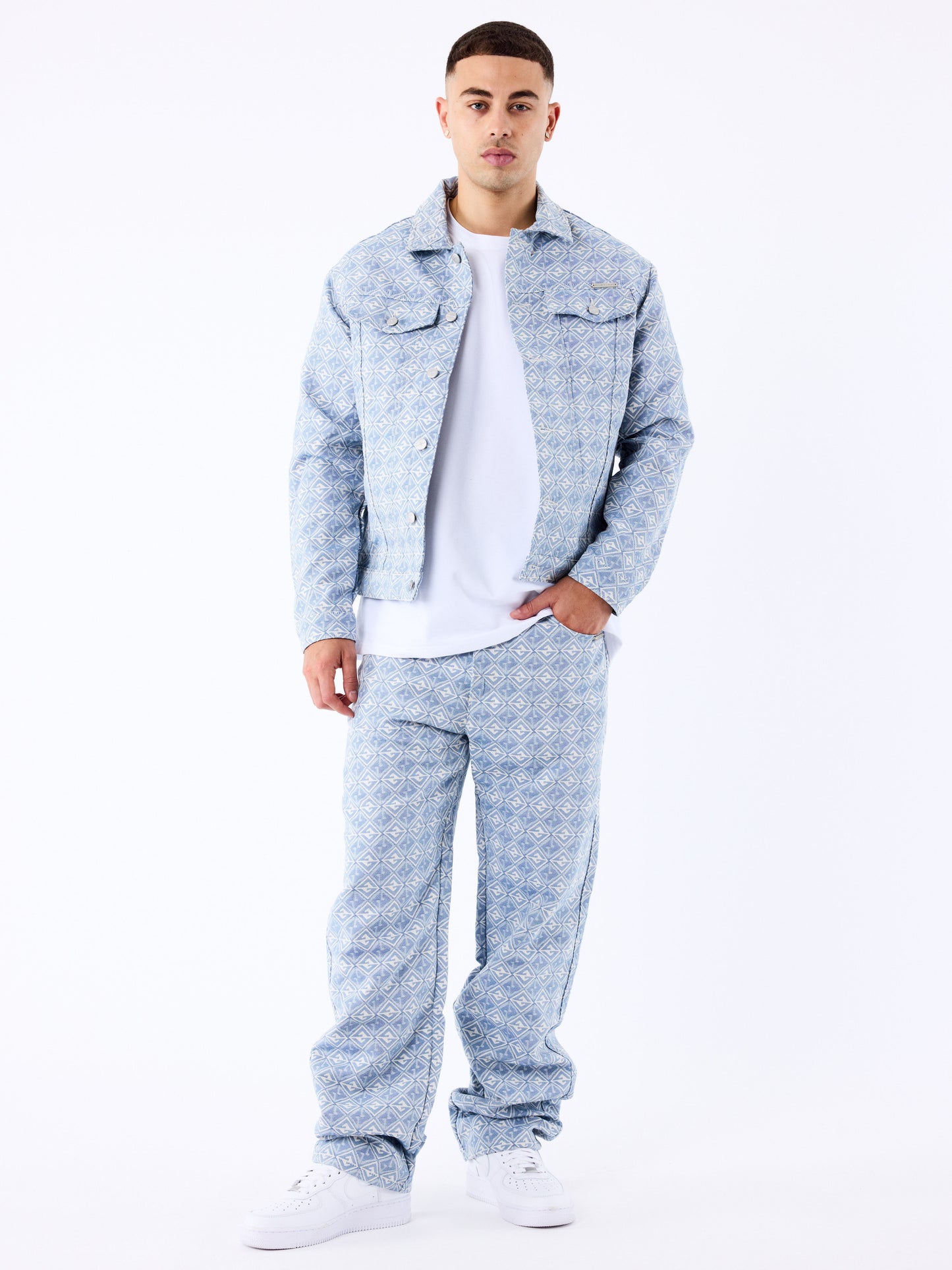 pantalon-en-toile-a-motif-geometrique-bleu