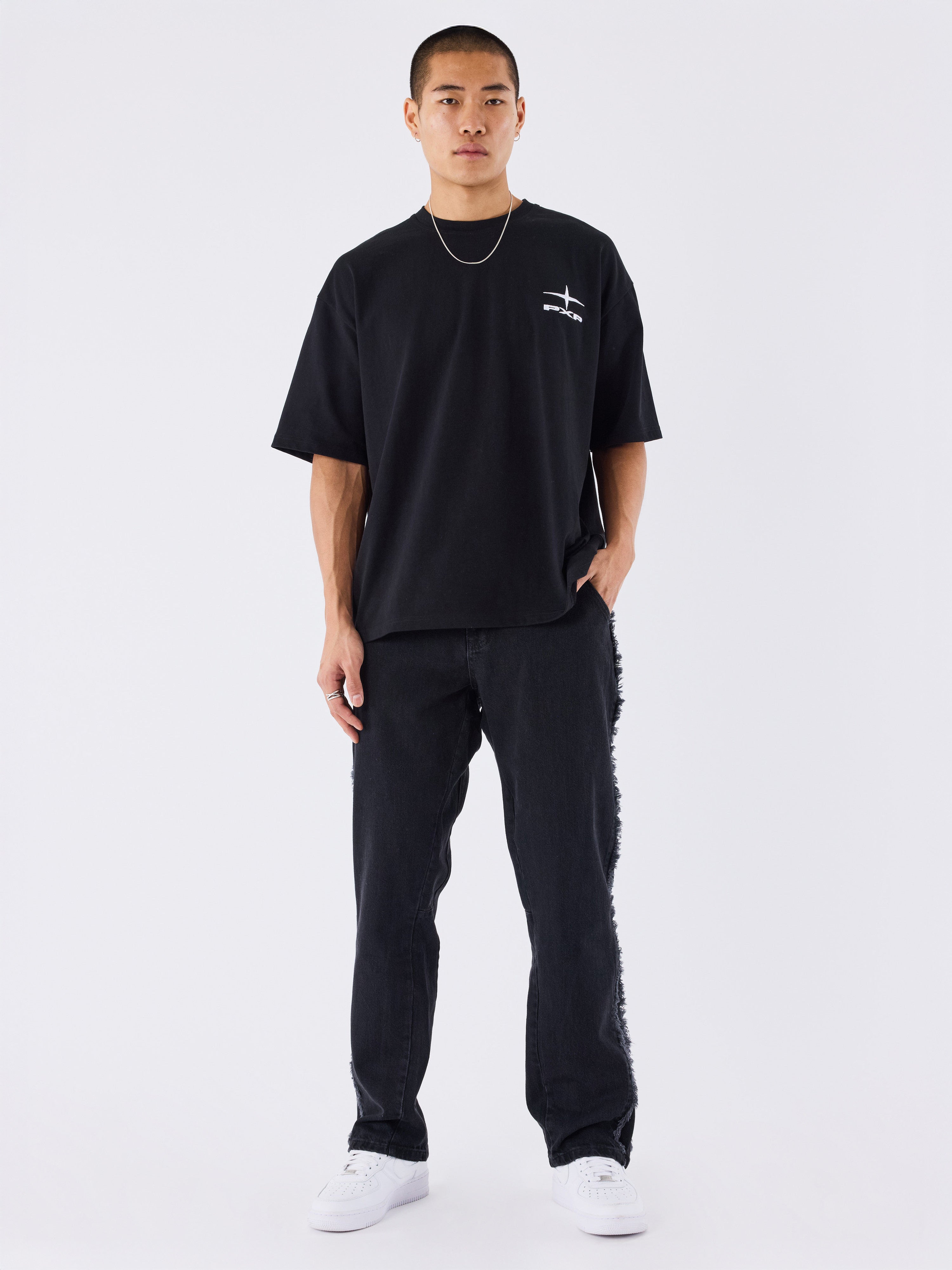 Calça flare com detalhes de franjas-1