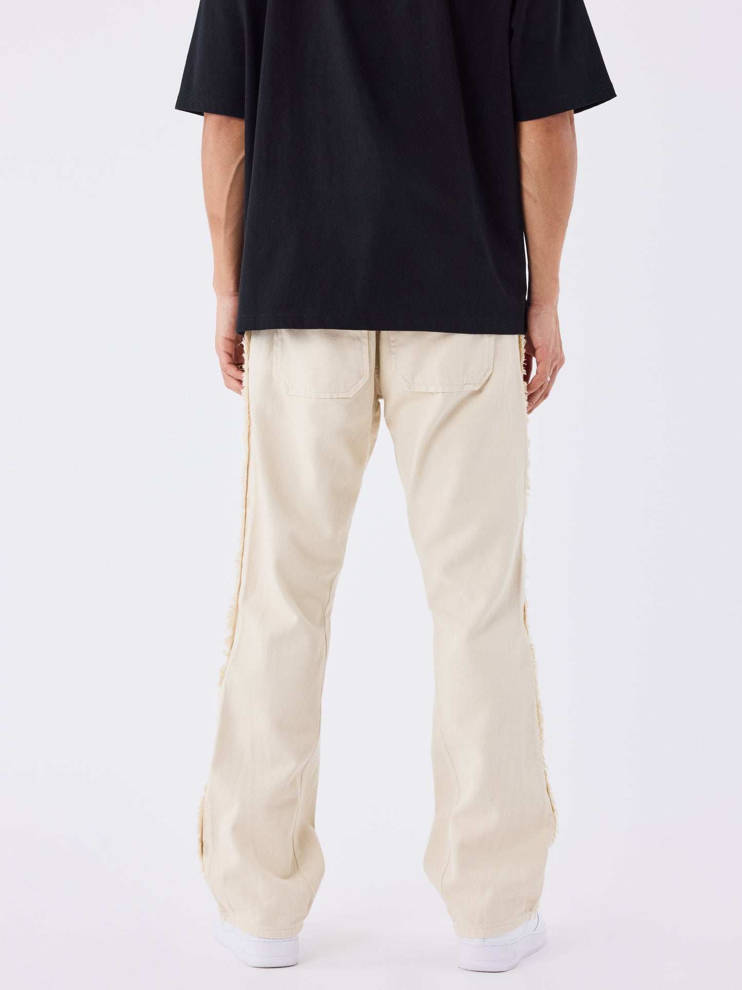 pantalon-evase-a-details-frange-ivoire