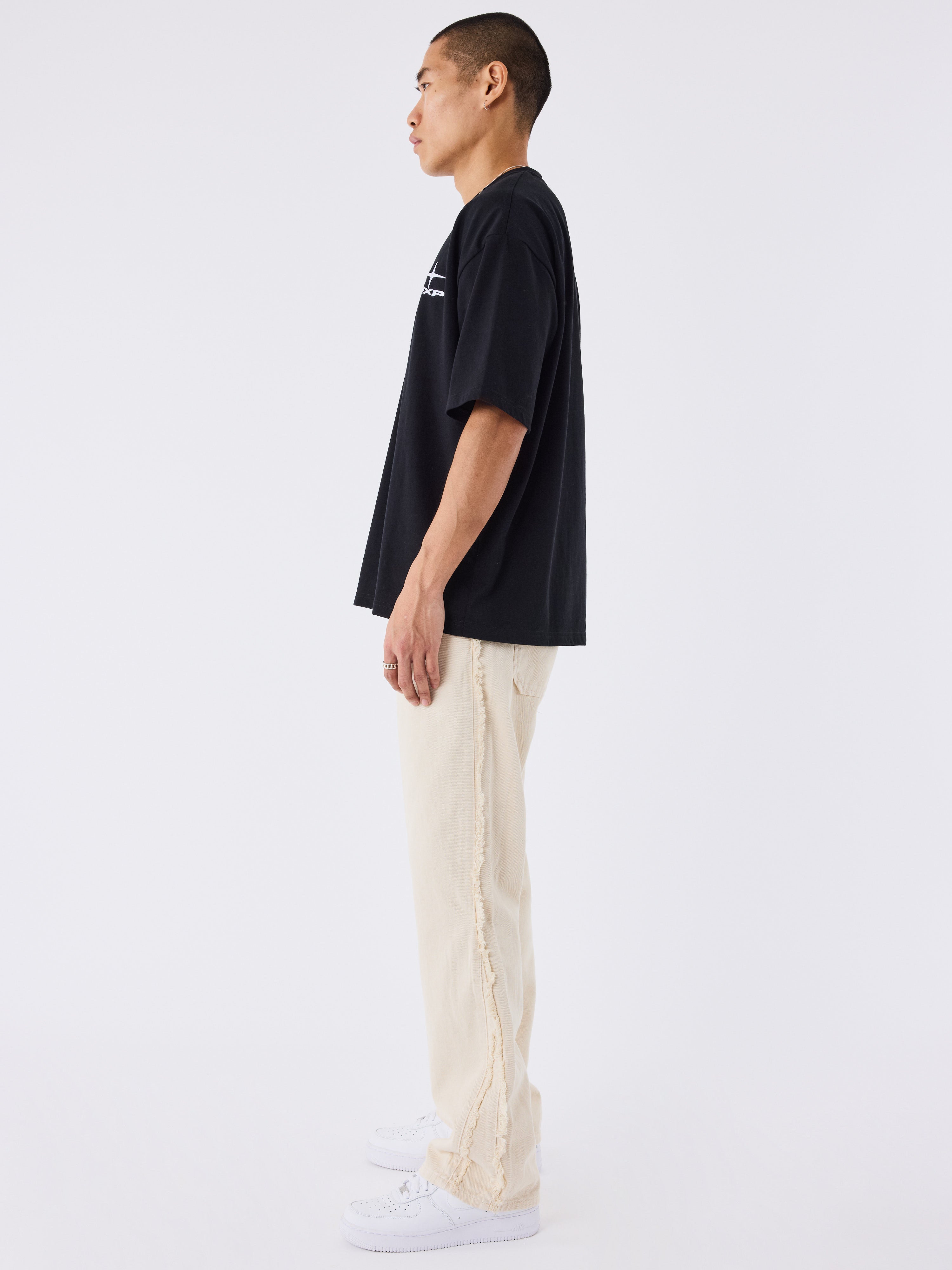 Calça flare com detalhes de franjas-4