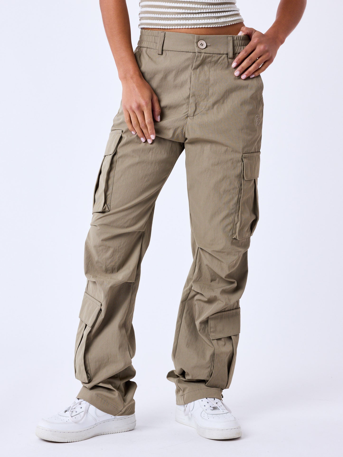 pantalon-fervor-taupe-modelshot