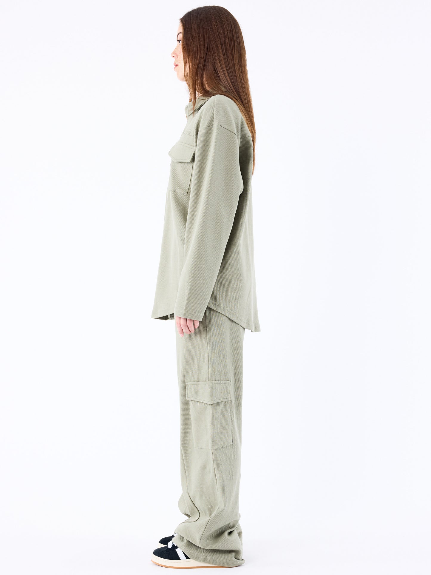 pantalon-habille-oversize-olive