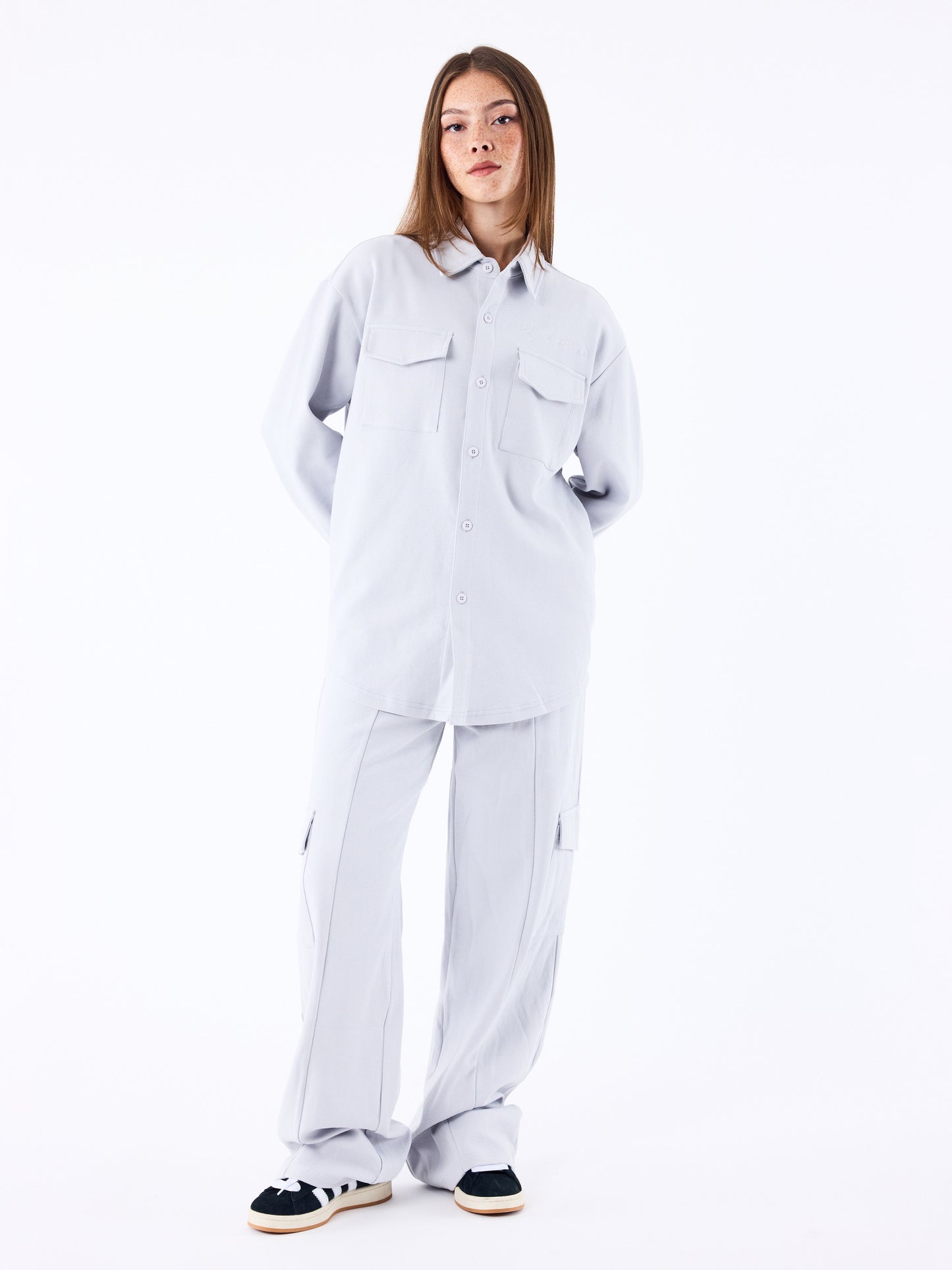 pantalon-habille-oversize-bleu-glacier