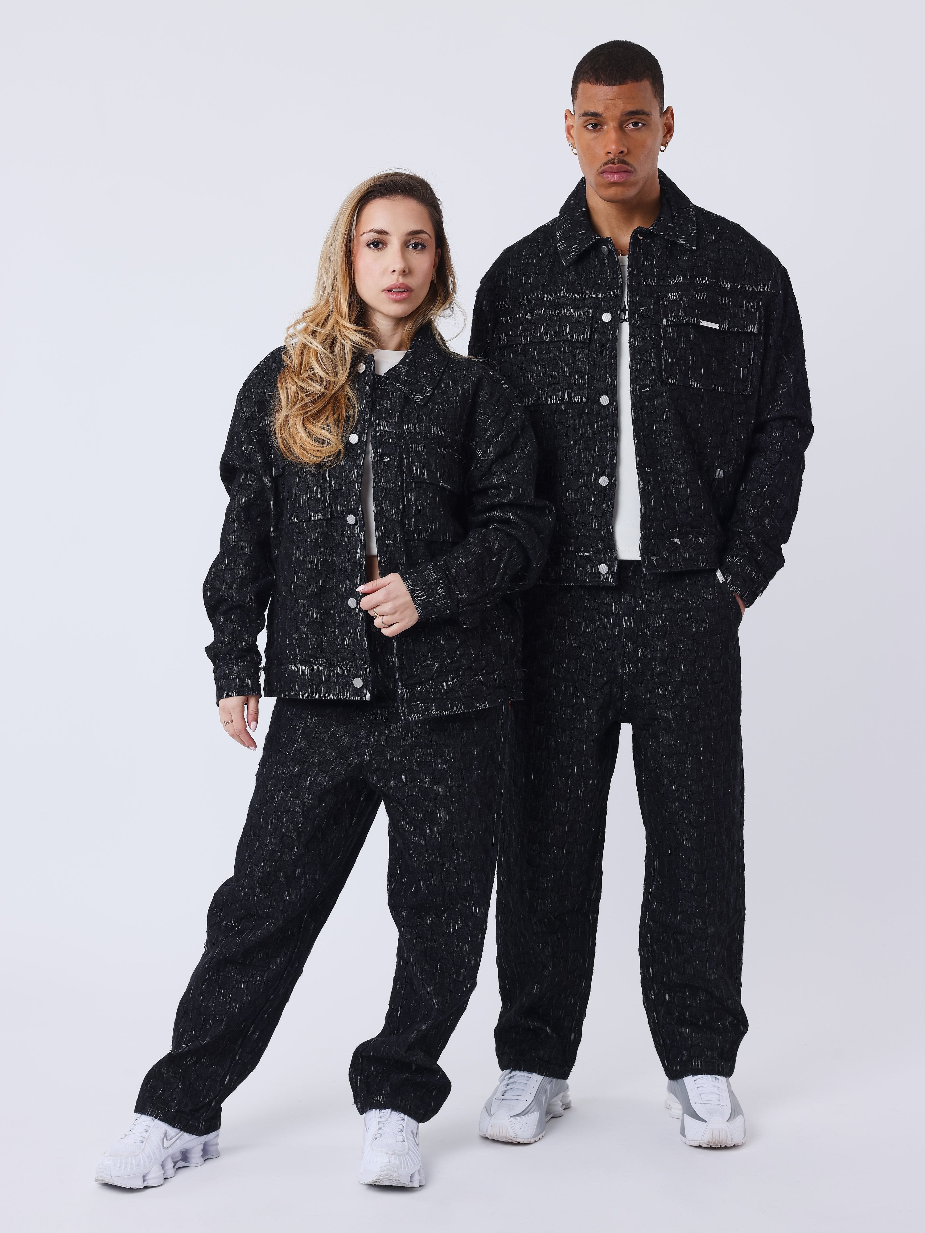 pantalon-kalash-x-pxp-en-denim-a-motif-damier-noir