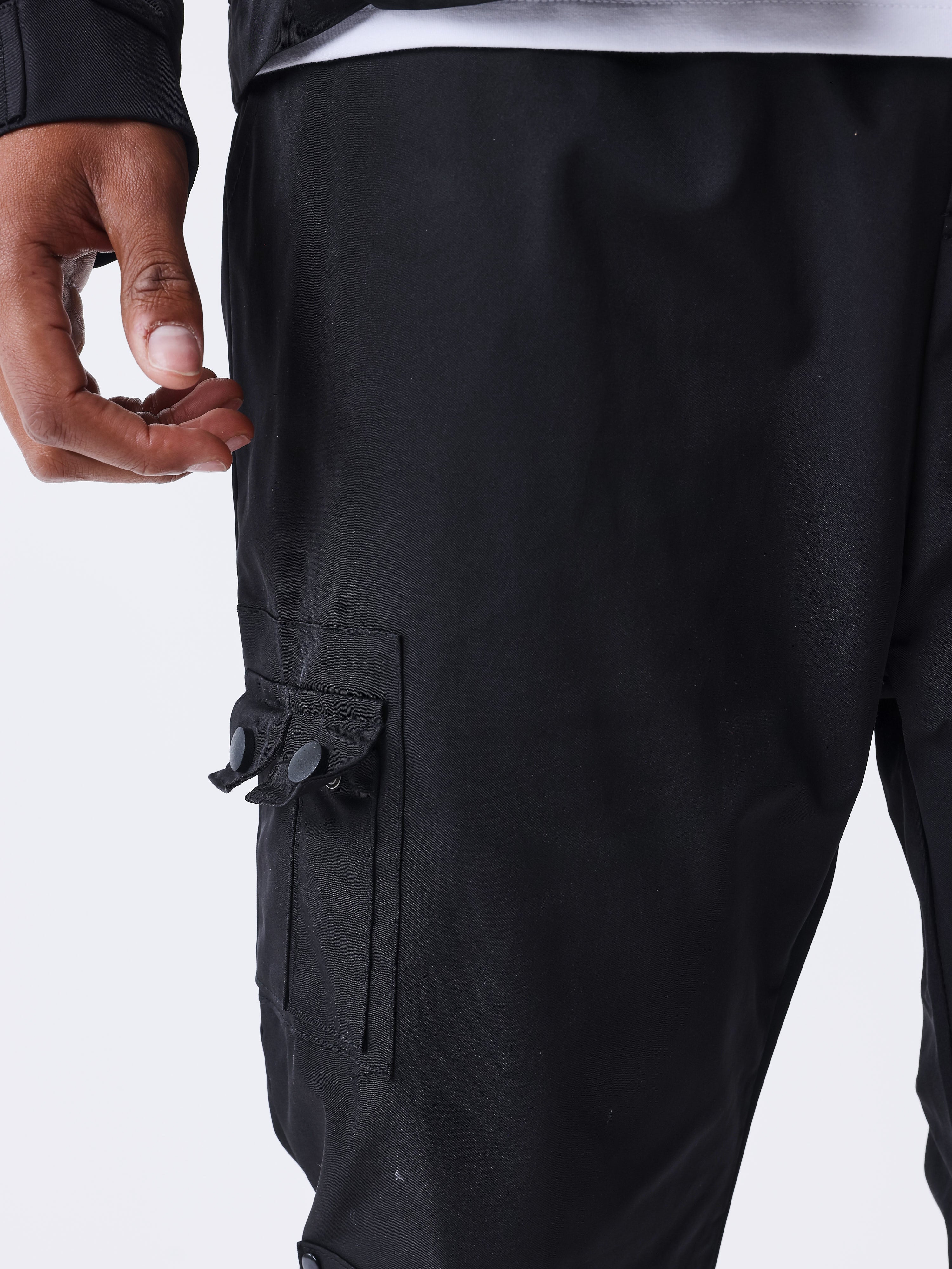 pantalon-technique-collaboration-kalash-noir-detailshot