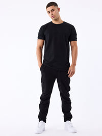 pantalon-technique-noir-modelshot