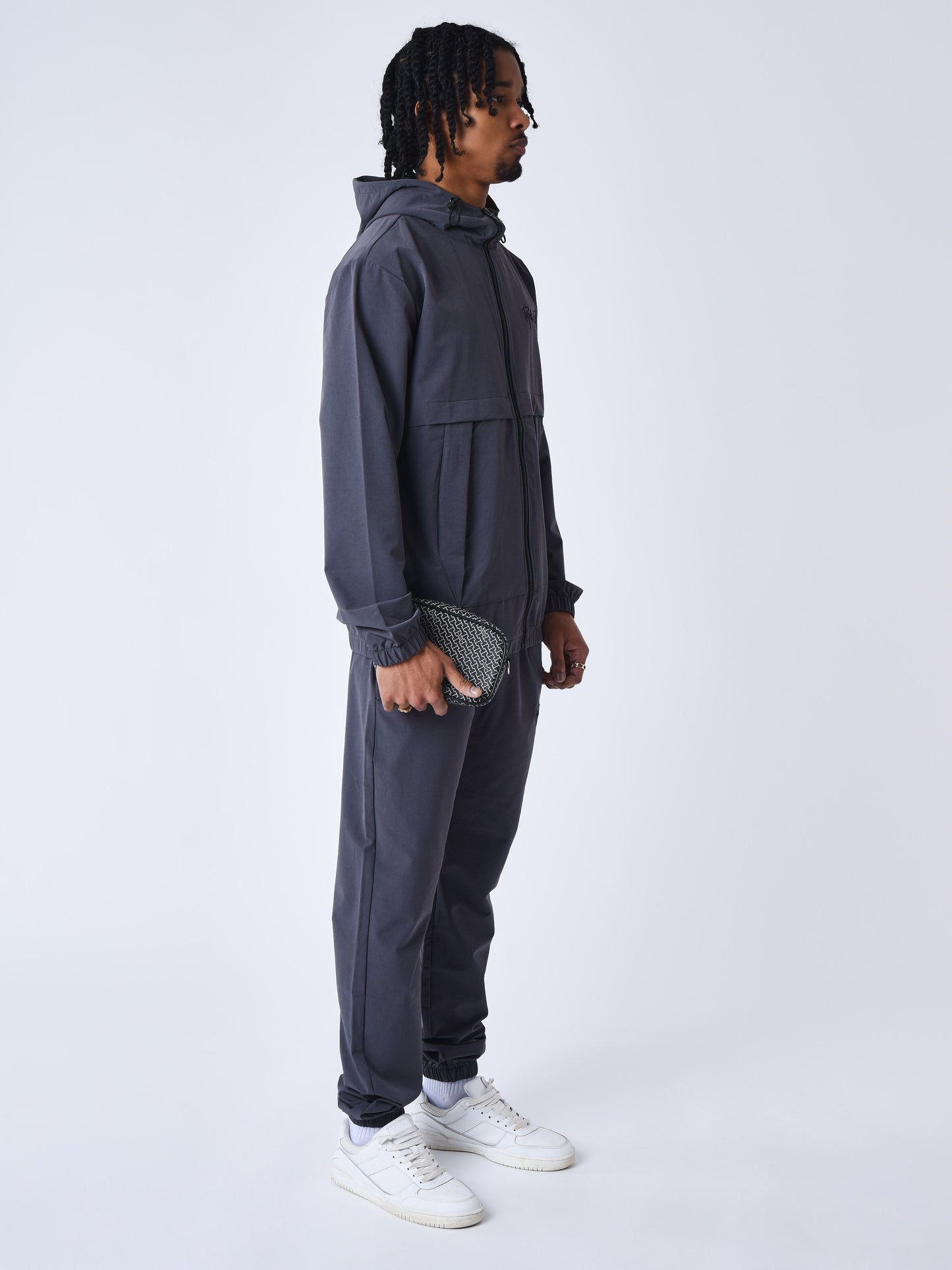 pantalon-techwear-4821-anthracite-modelshot
