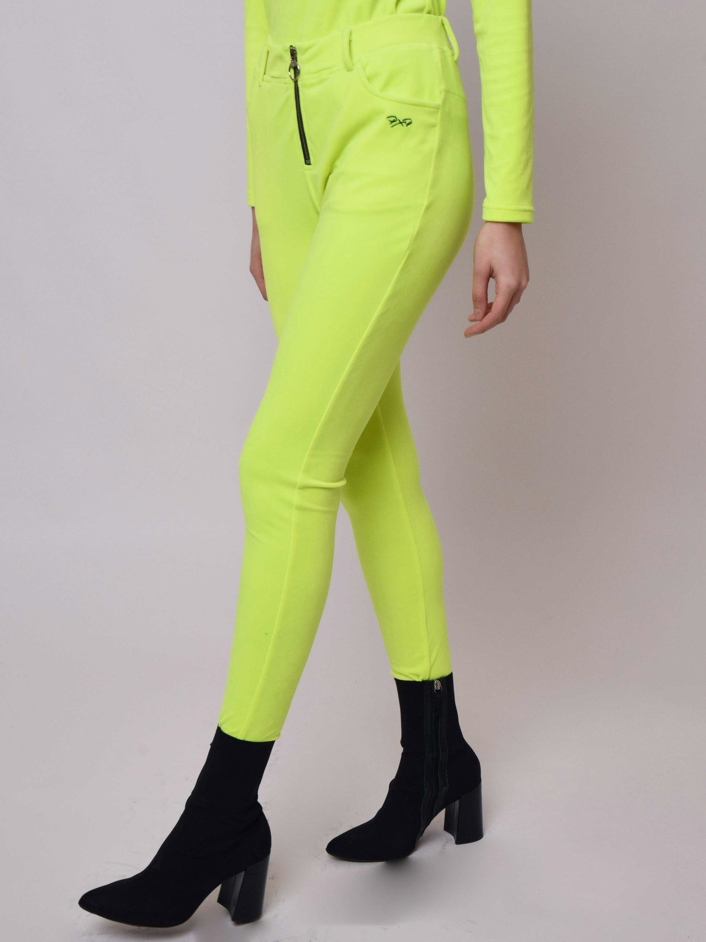 pantalon-velvet-avec-passant-zip-rond-f194062-jaune-fluo
