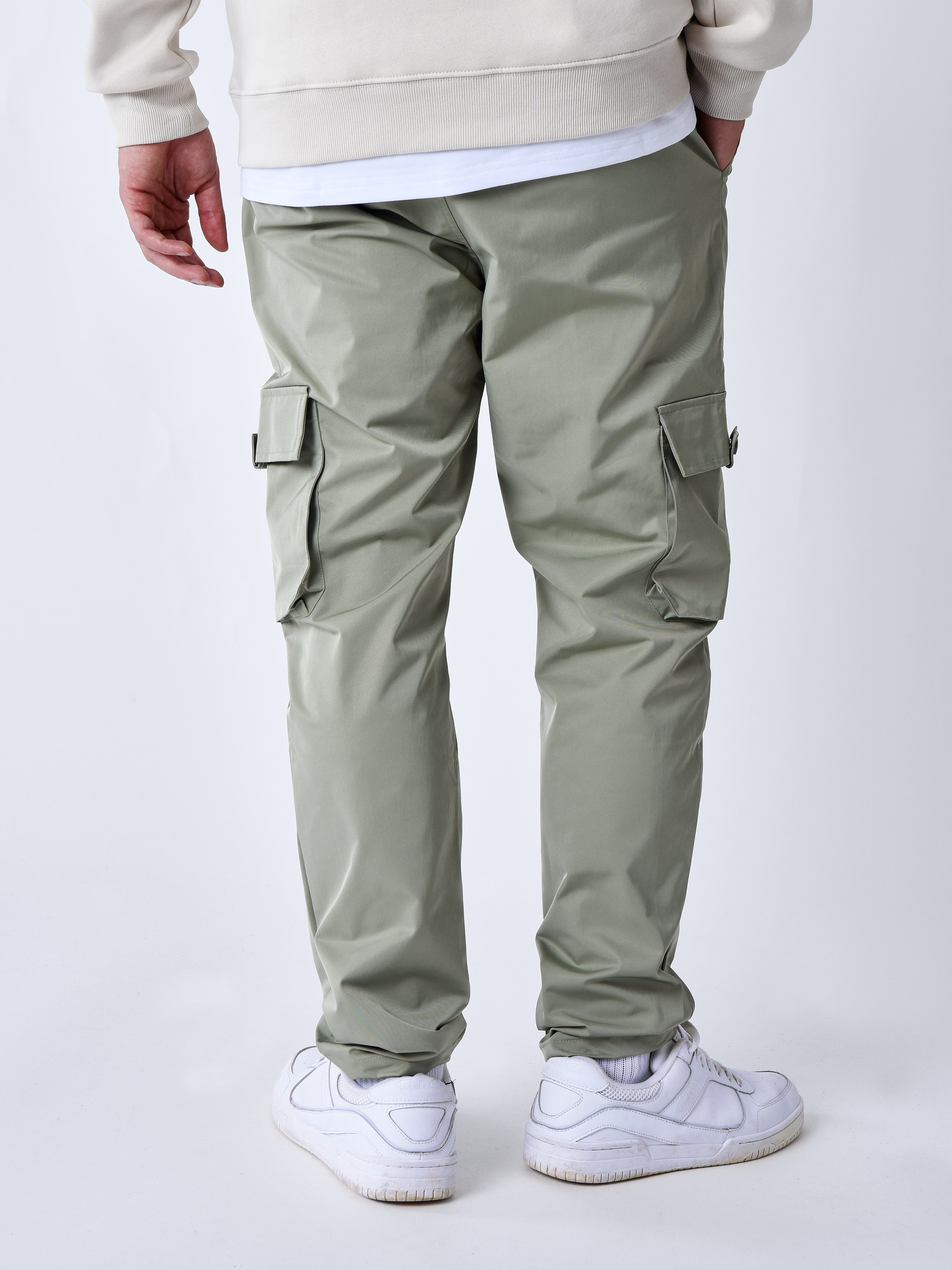 Pantalón workwear con múltiples bolsillos-11