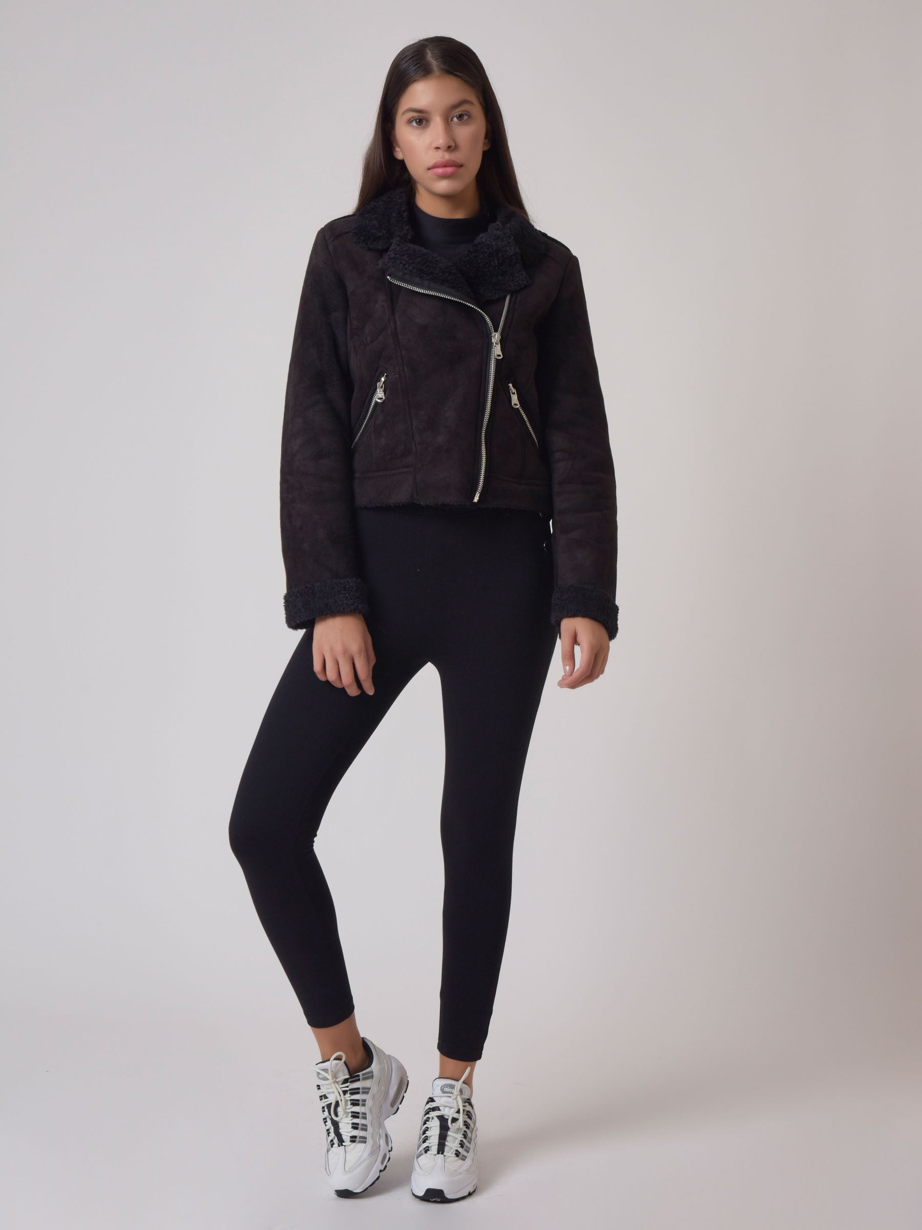 perfecto-en-daim-doublure-imitation-peau-de-mouton-noir