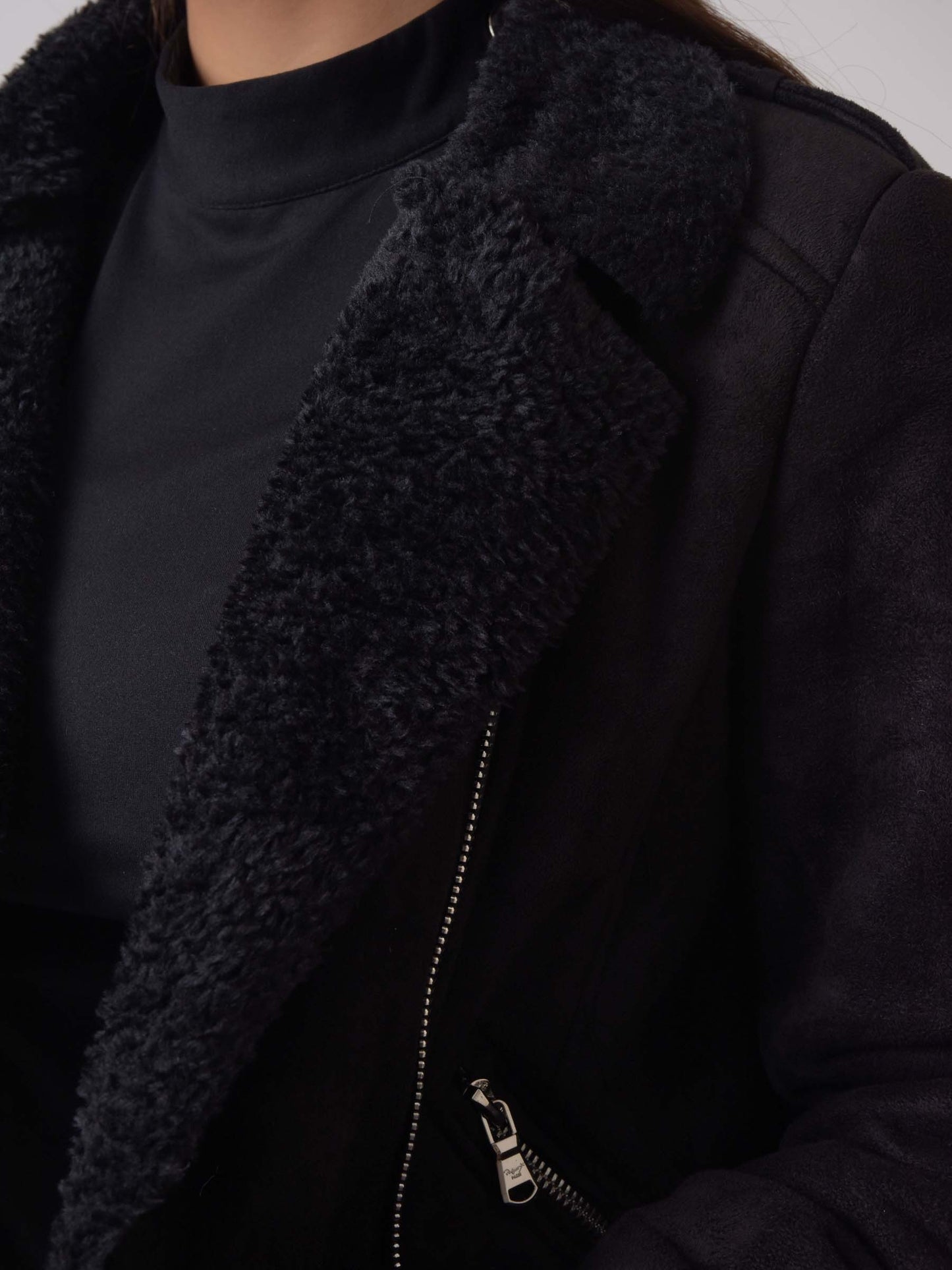 perfecto-en-daim-doublure-imitation-peau-de-mouton-noir