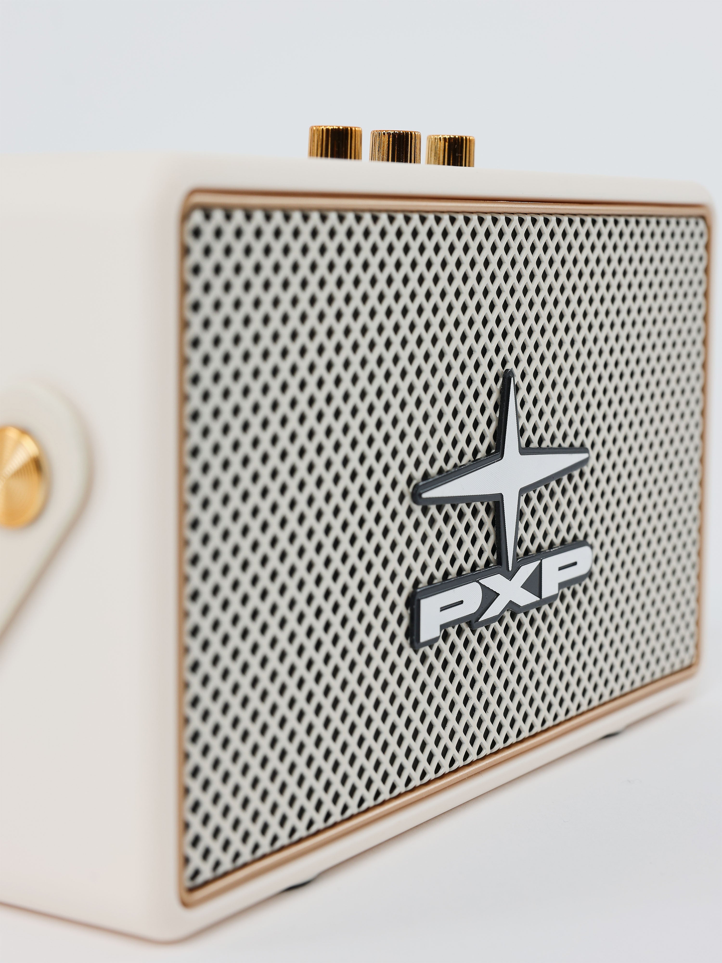 portable-speakers-blanc-casse