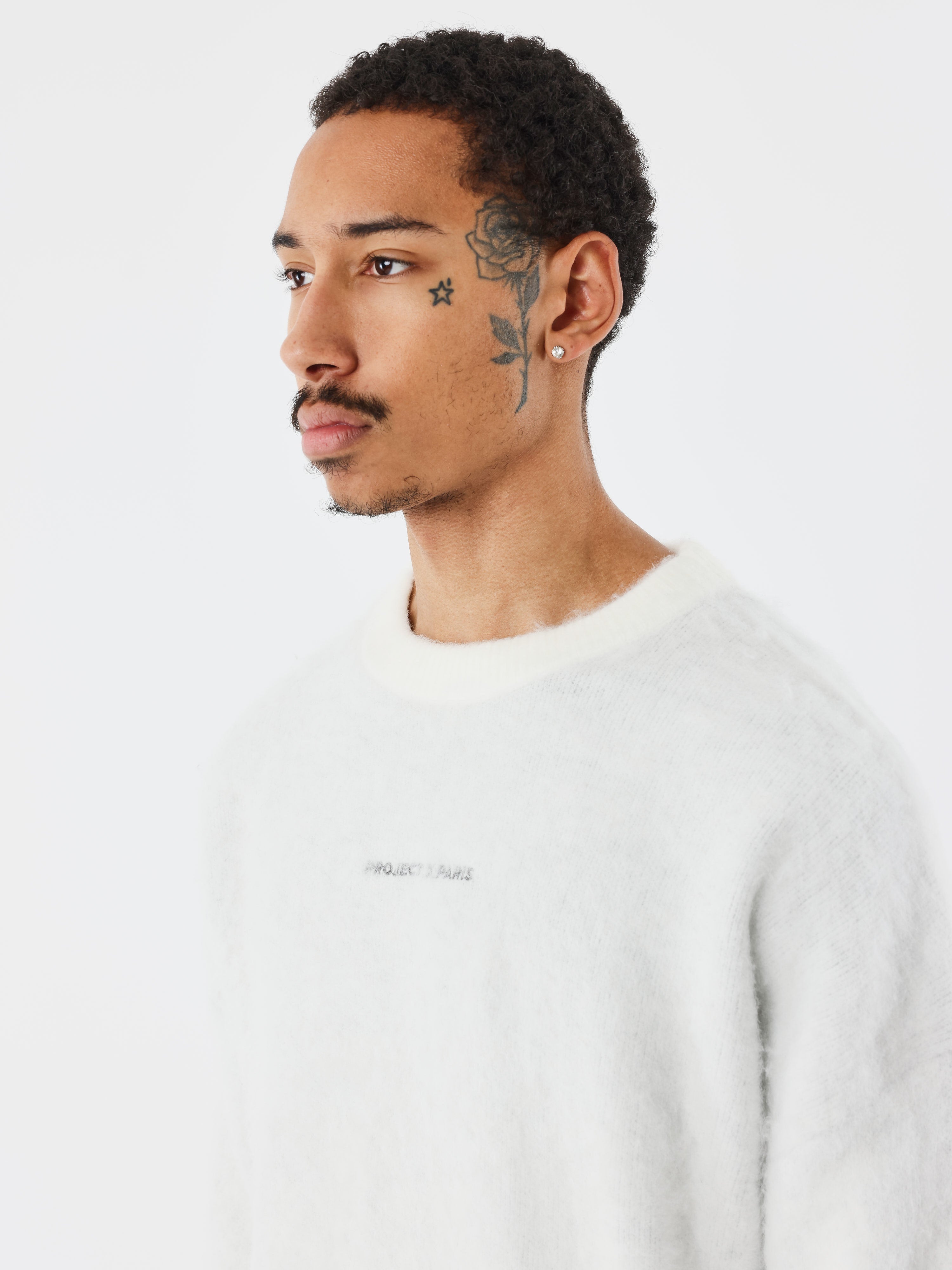 pull-effet-mohaire-blanc-casse