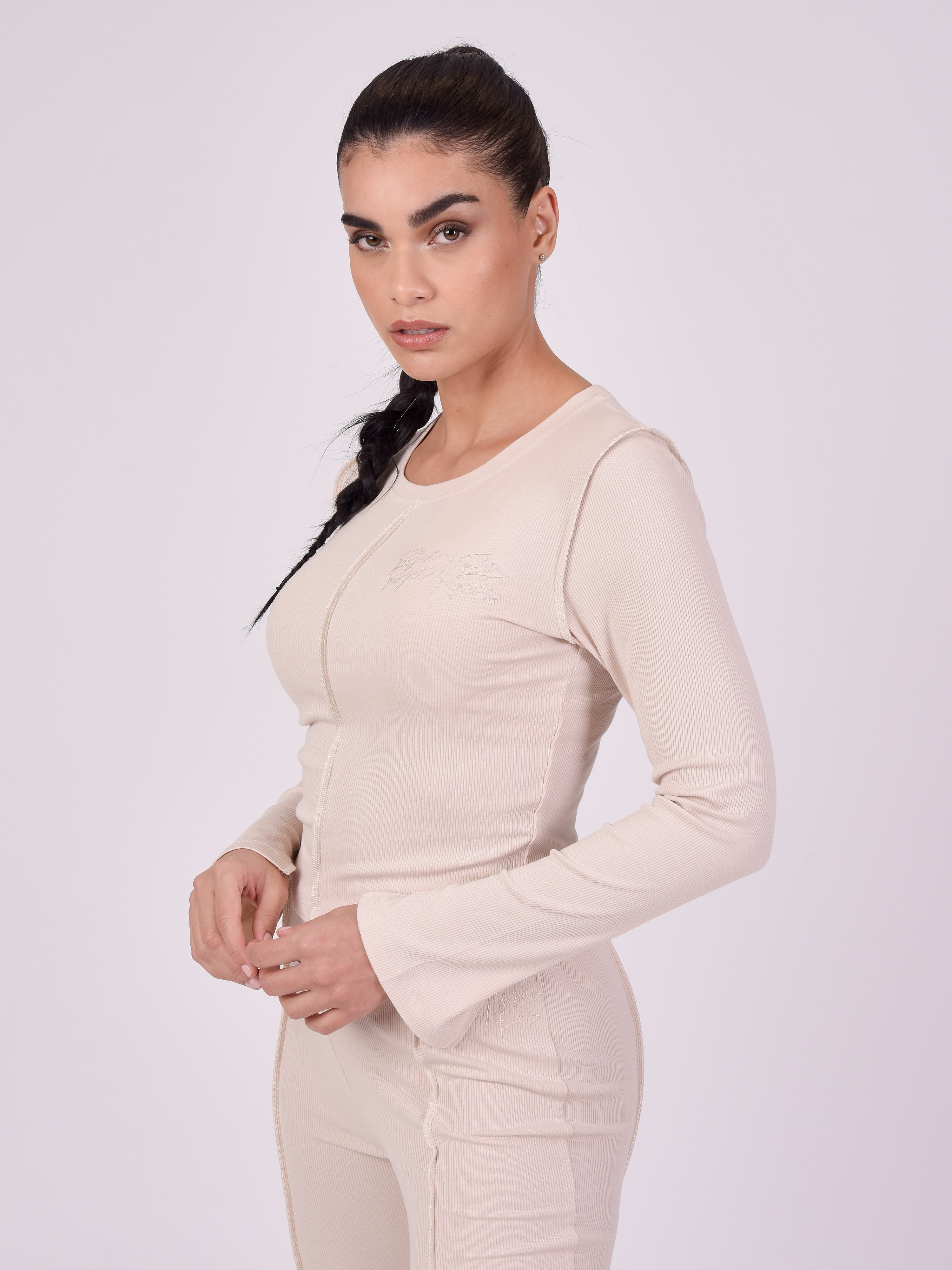 Long sleeve sweater with exposed seams-4