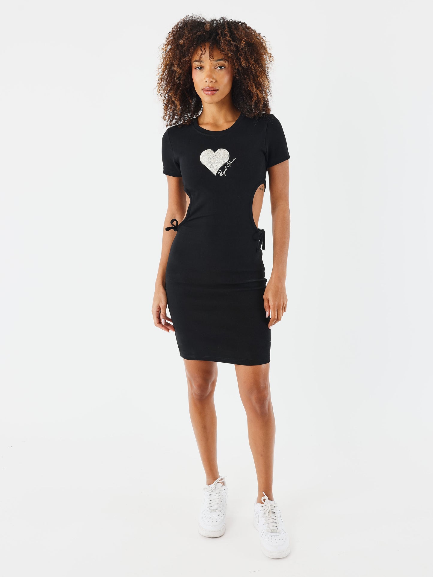 robe-wicker-heart-noir-modelshot